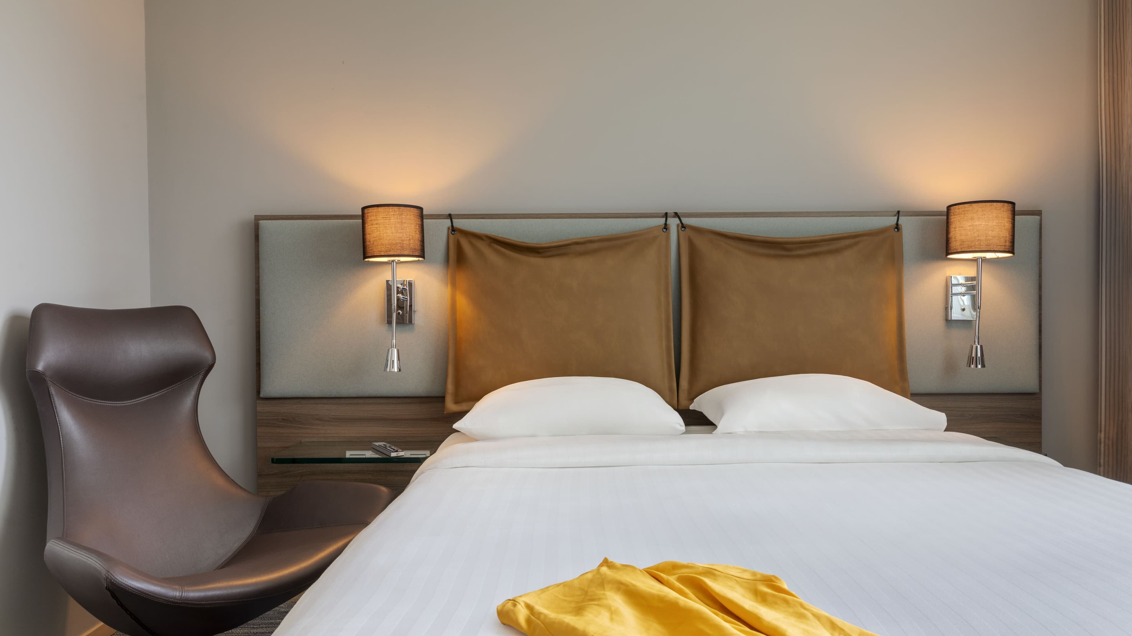Moxy Queen Sleeper - Image 7
