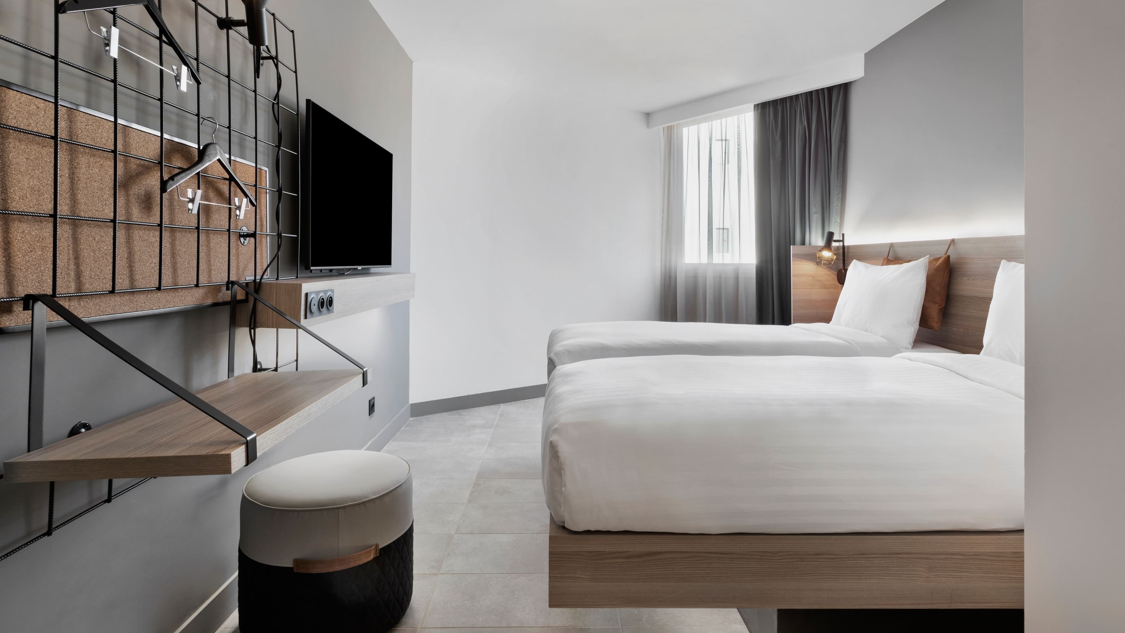 Moxy La Ciotat — 8
