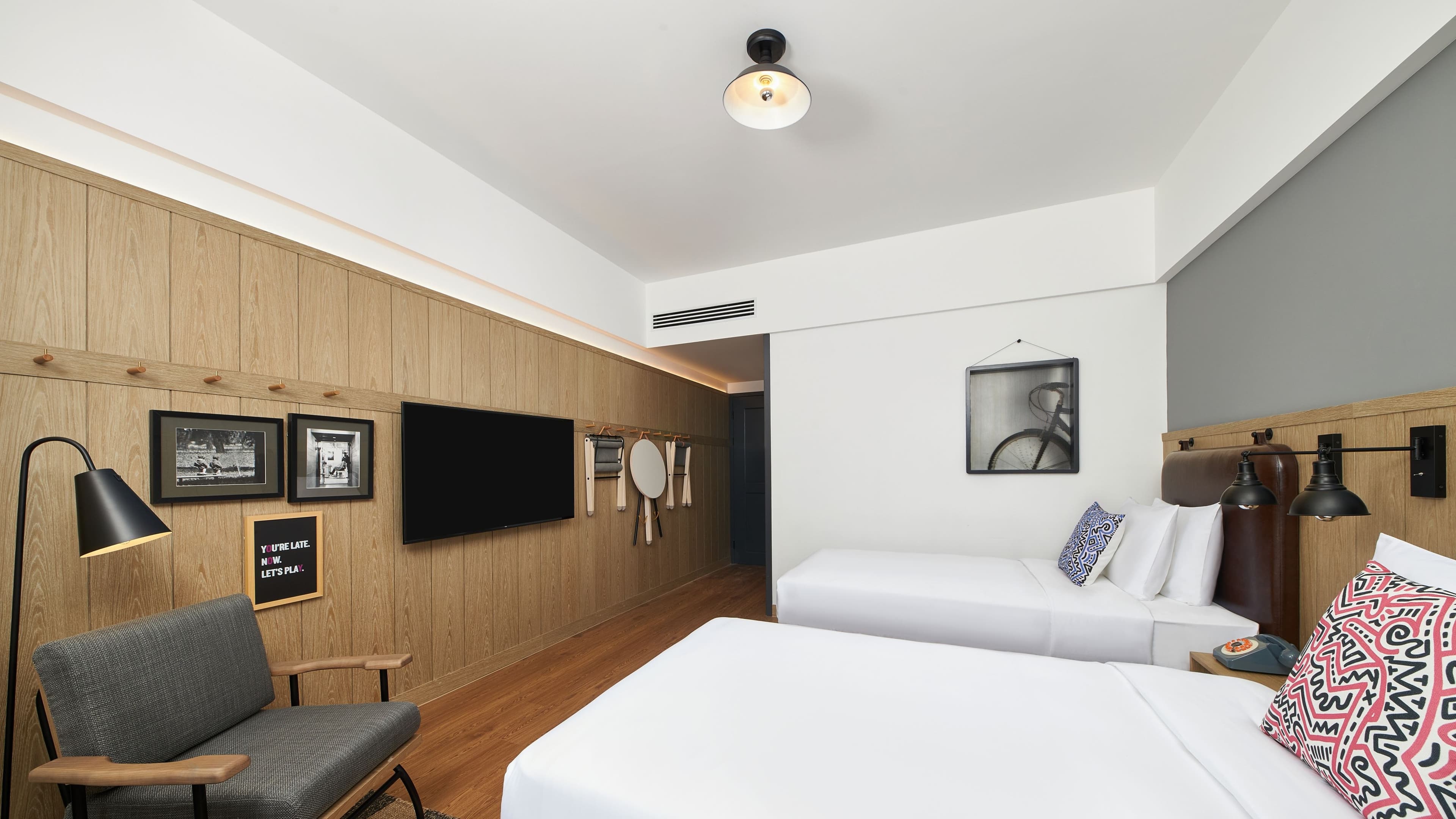 Moxy Nanjing Jiangning - Image 4
