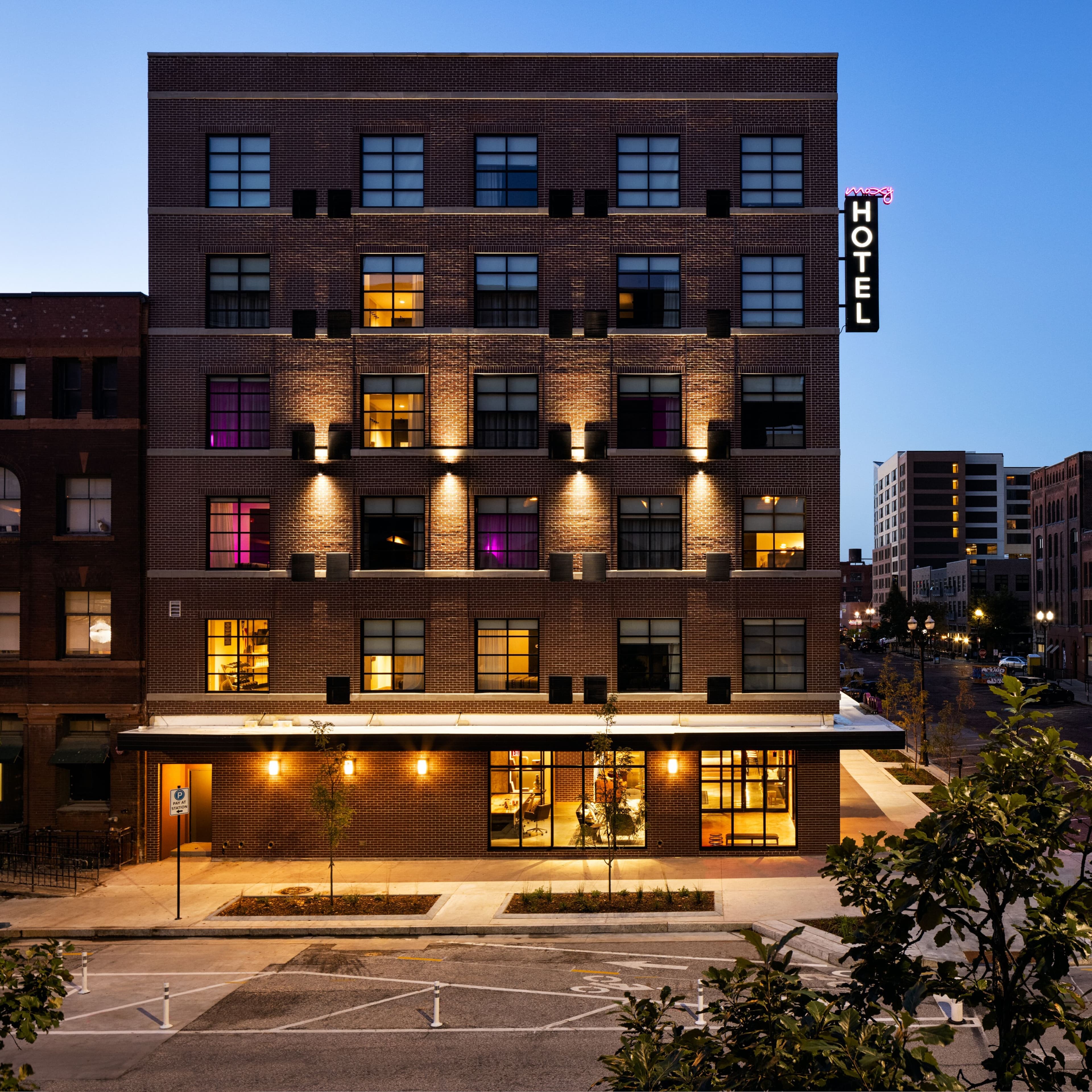 Moxy Omaha Downtown - Image 1