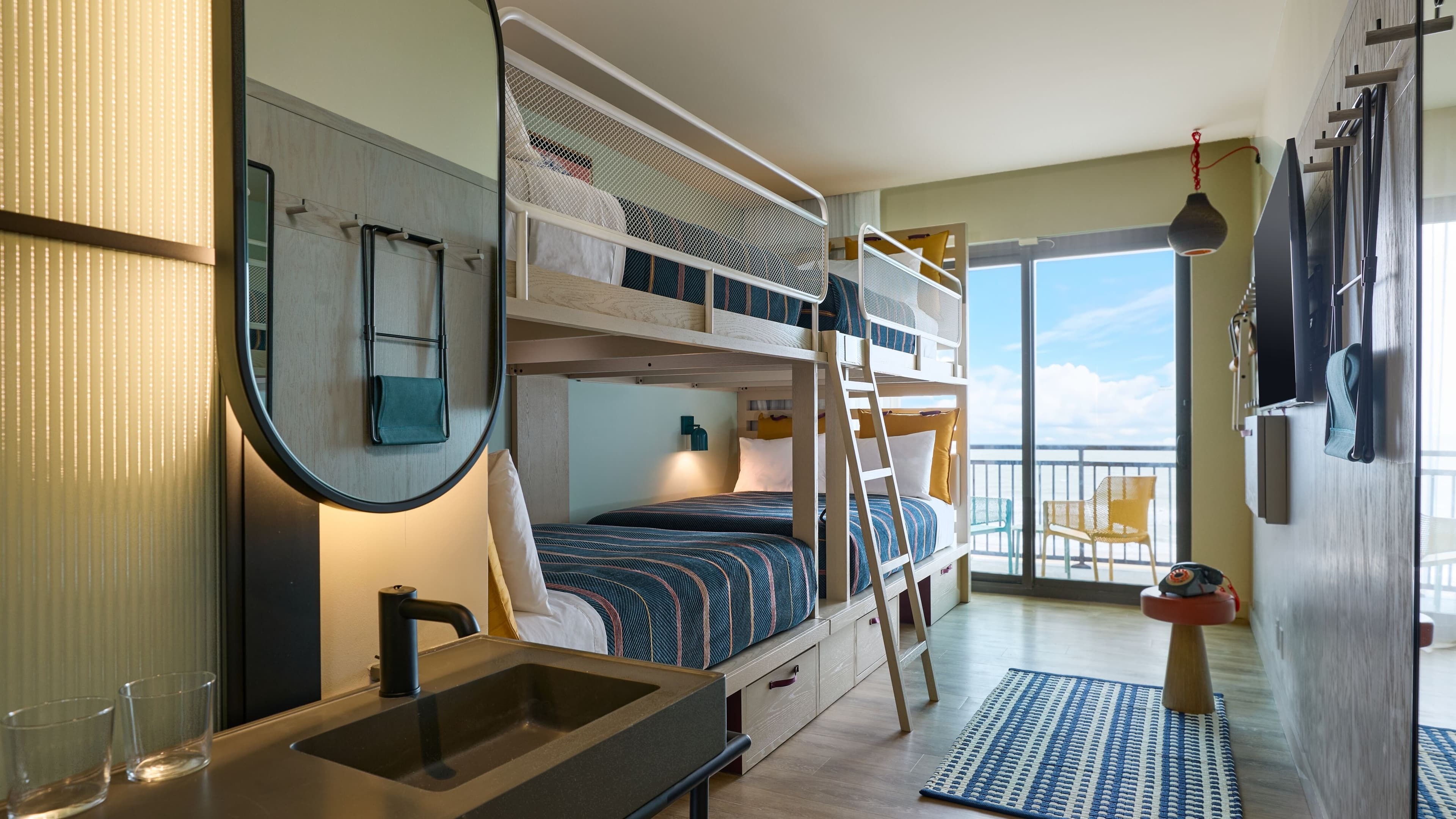 Moxy Virginia Beach Oceanfront — 7