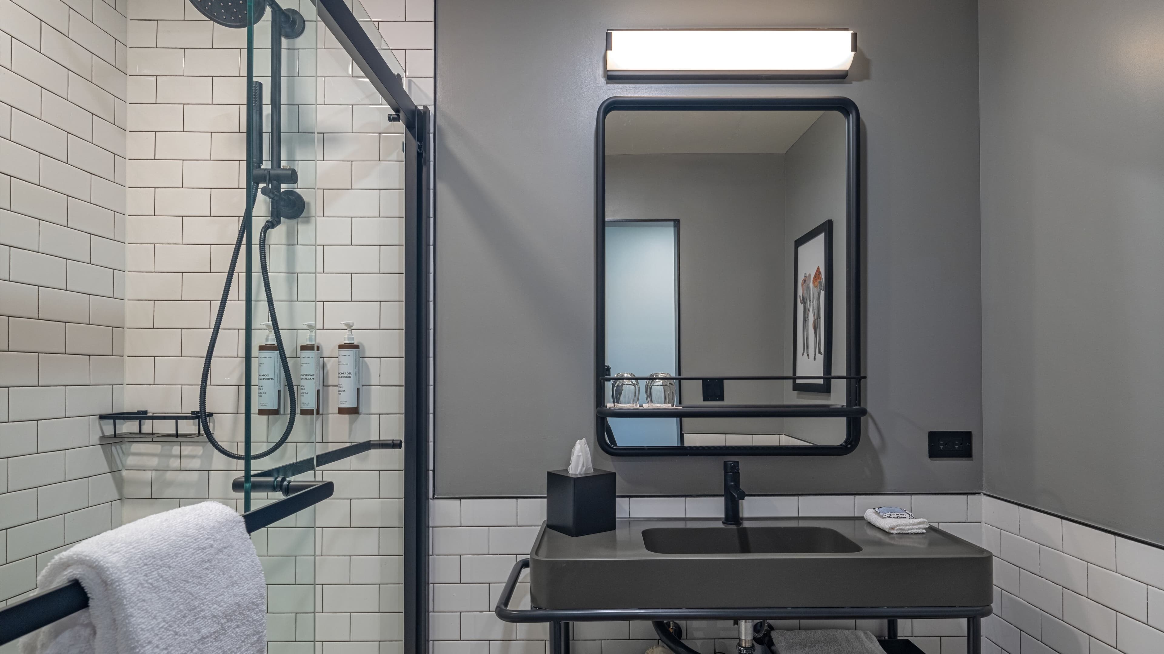 Moxy Phoenix Downtown — 7