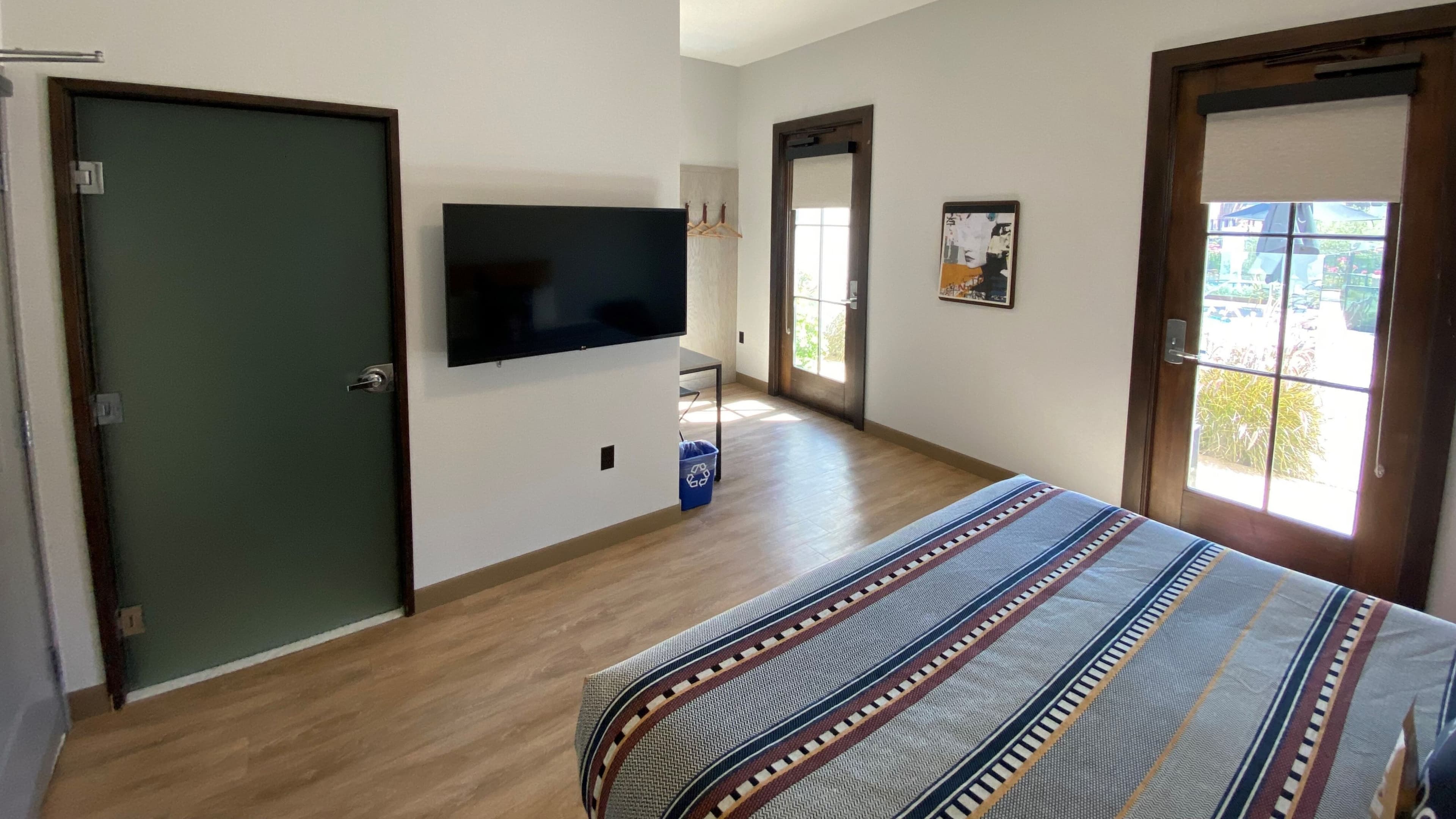 Moxy Santa Barbara — 12