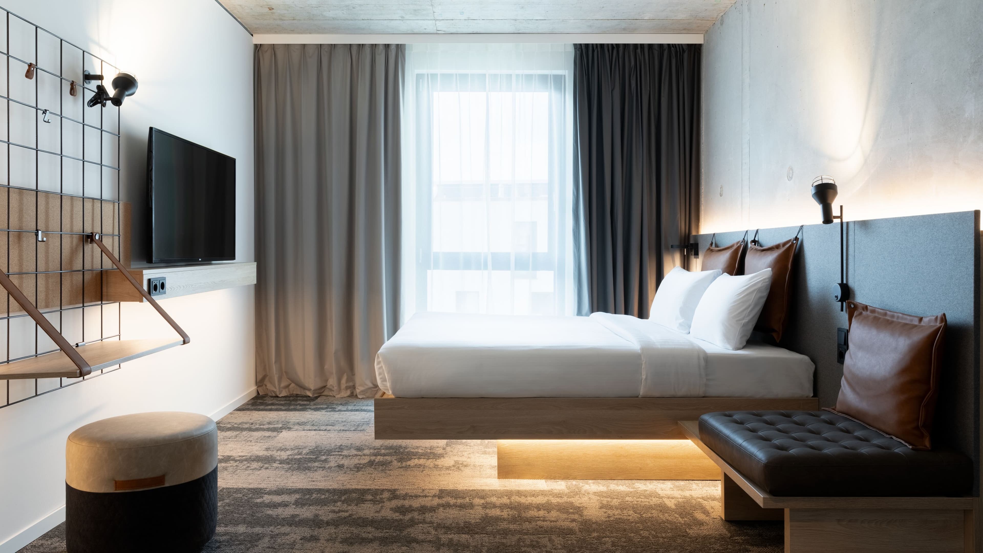 Moxy Queen Sleeper - Image 5