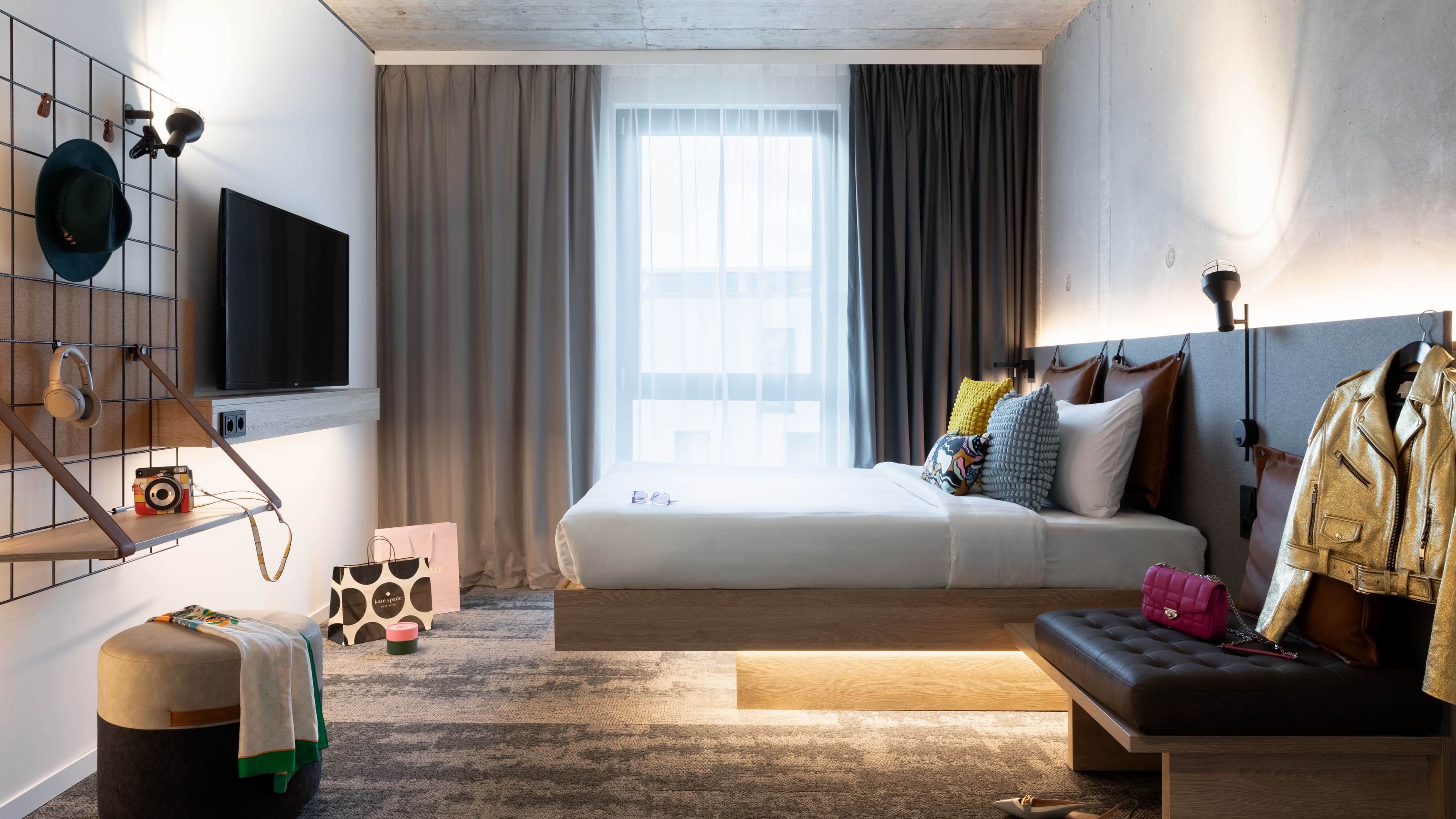 Moxy Queen Sleeper - Image 8