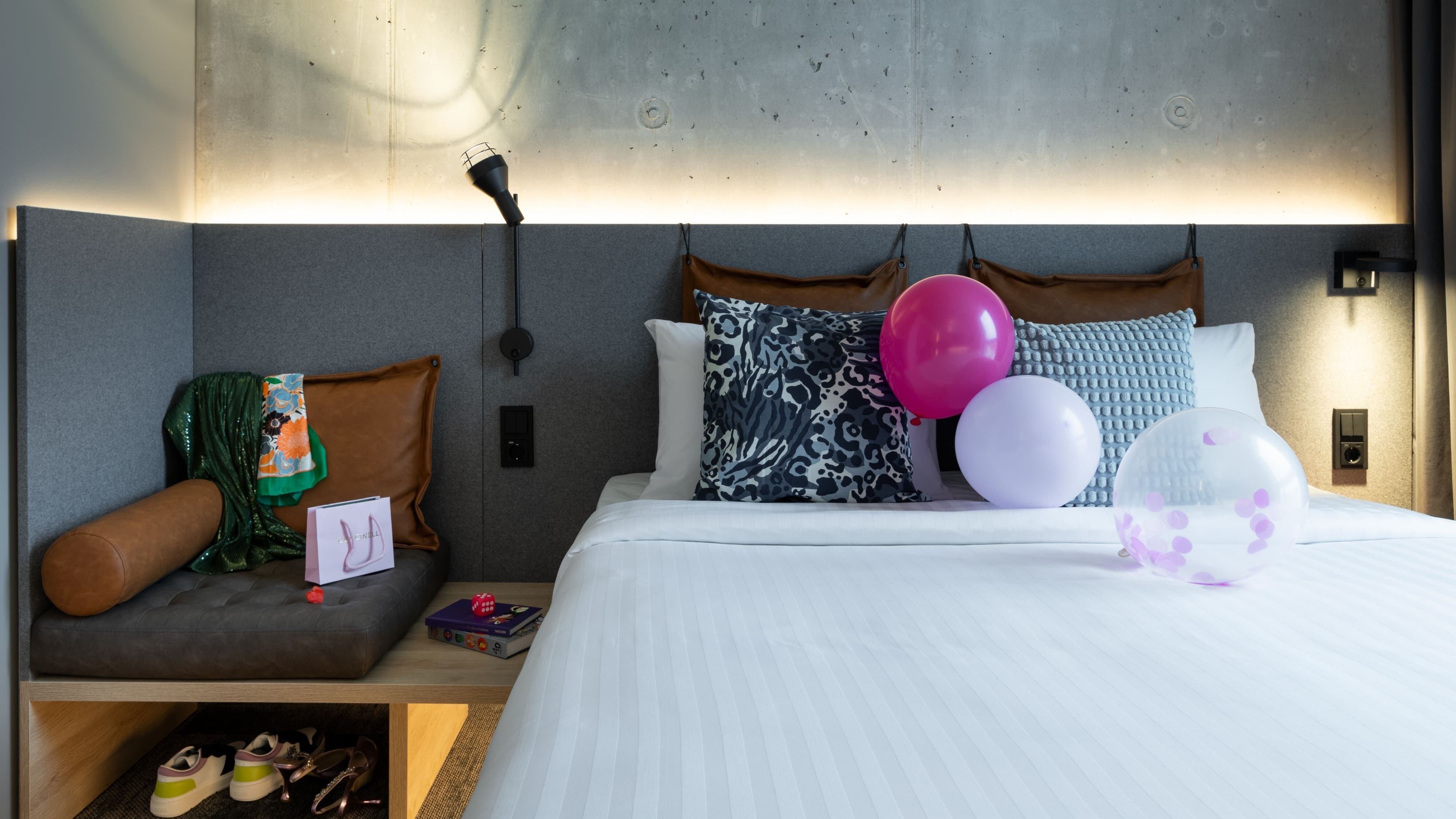 Moxy Queen Sleeper - Image 6
