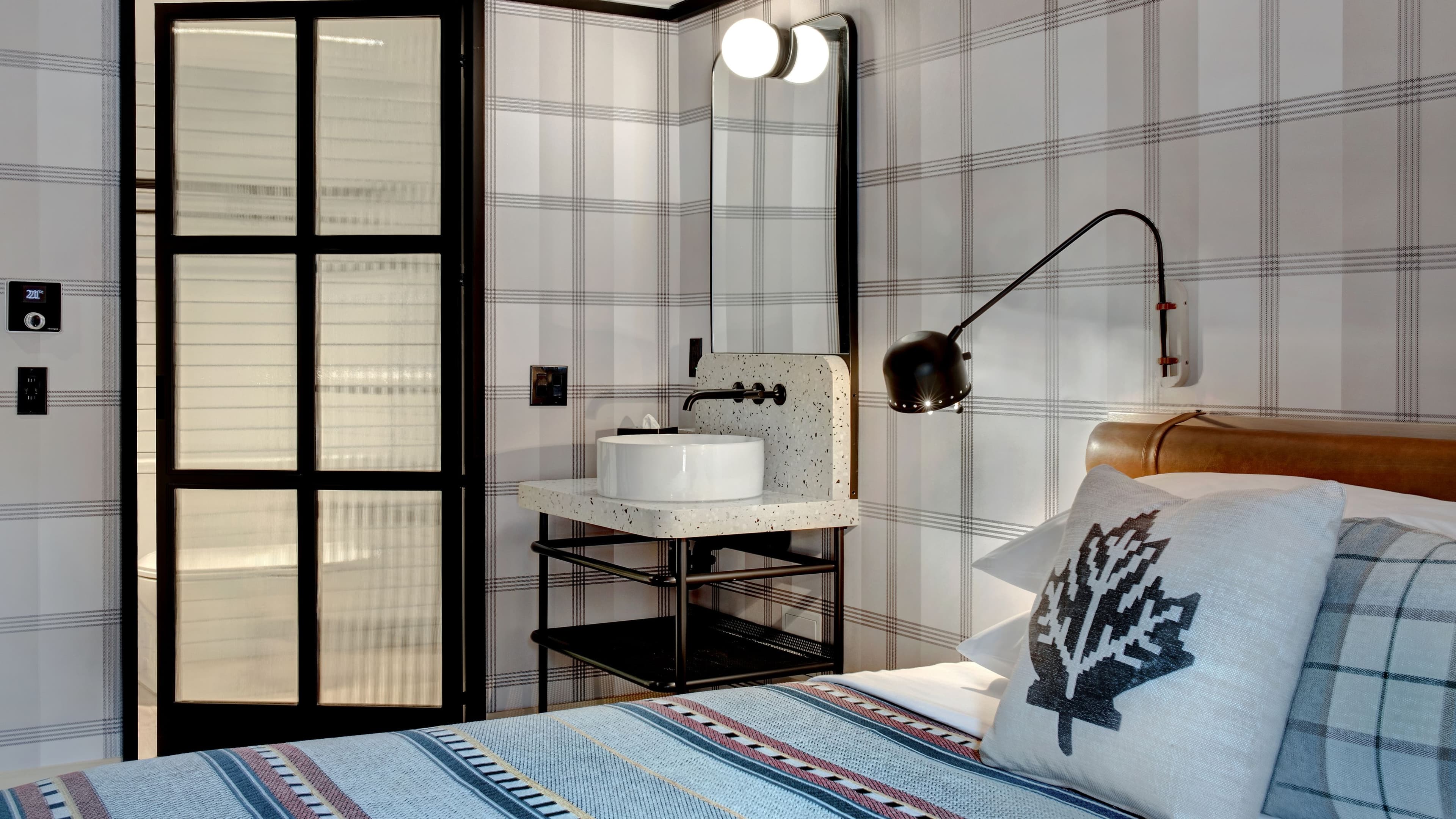 Moxy Banff - Image 2