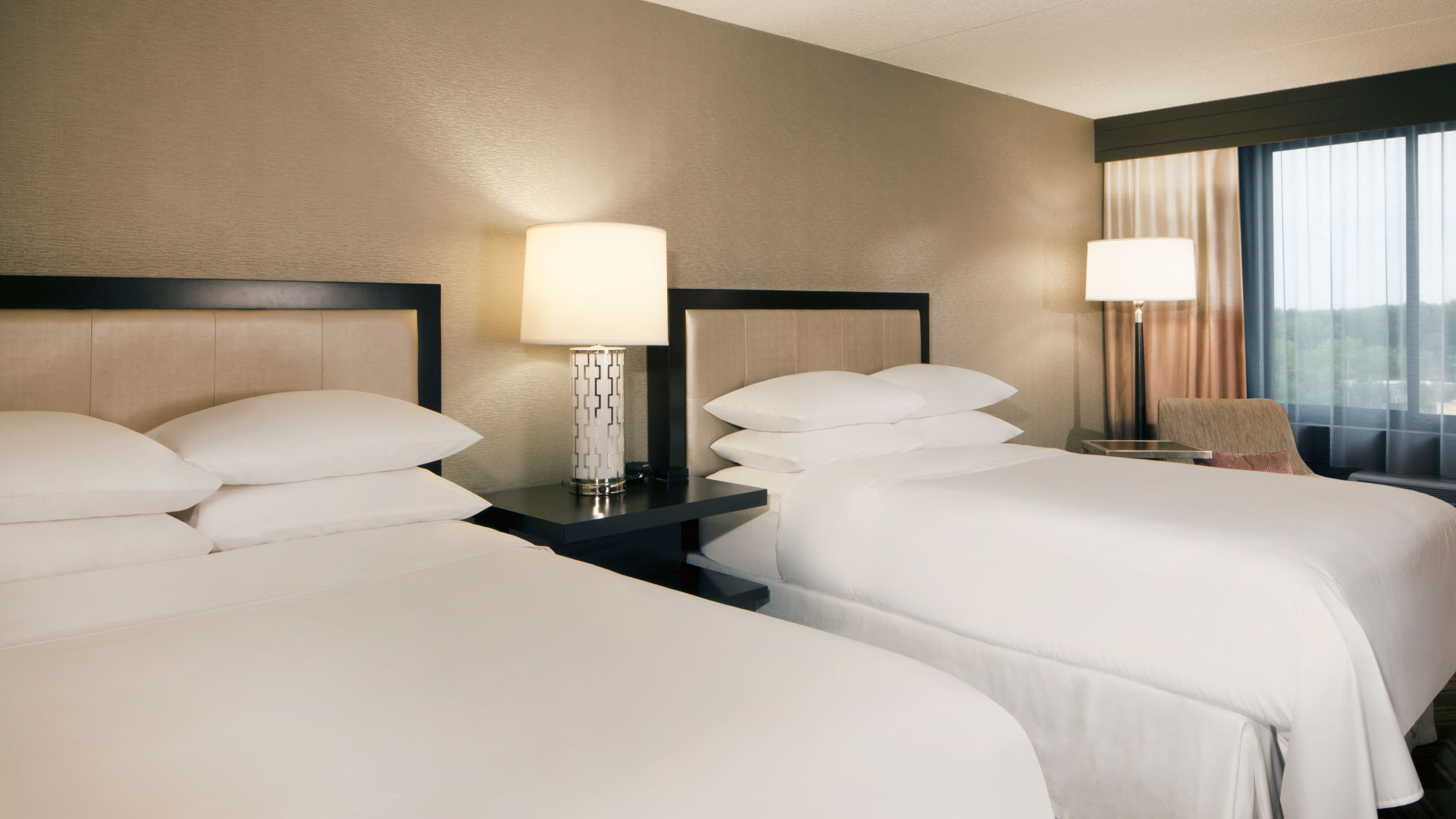 Sheraton Bucks County Langhorne - Image 4