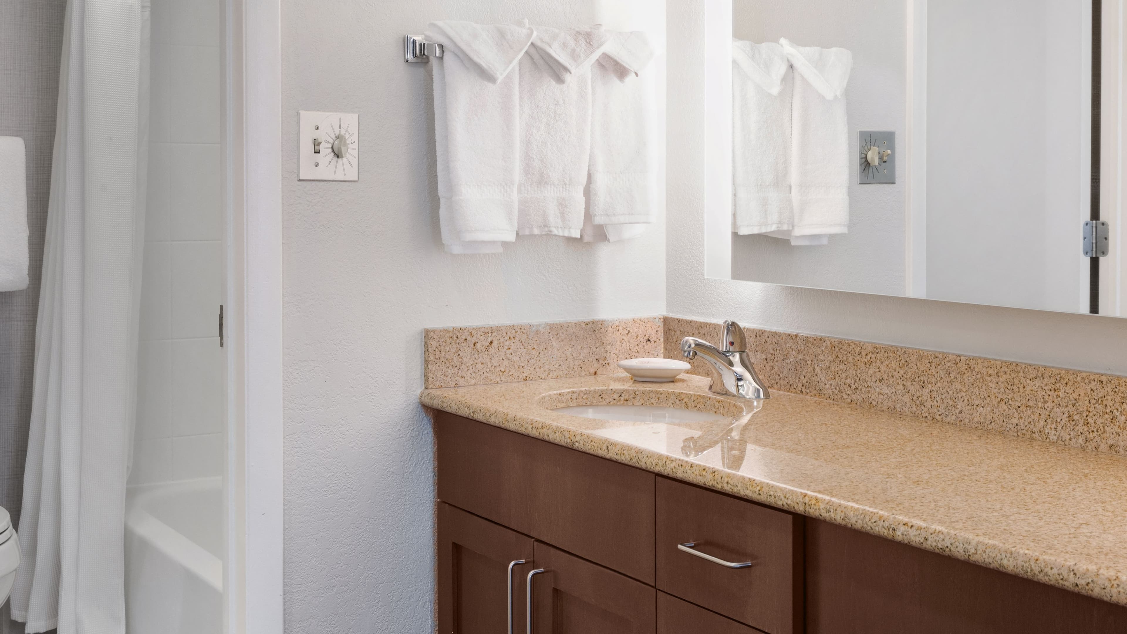 Residence Inn Philadelphia Willow Grove - Image 3