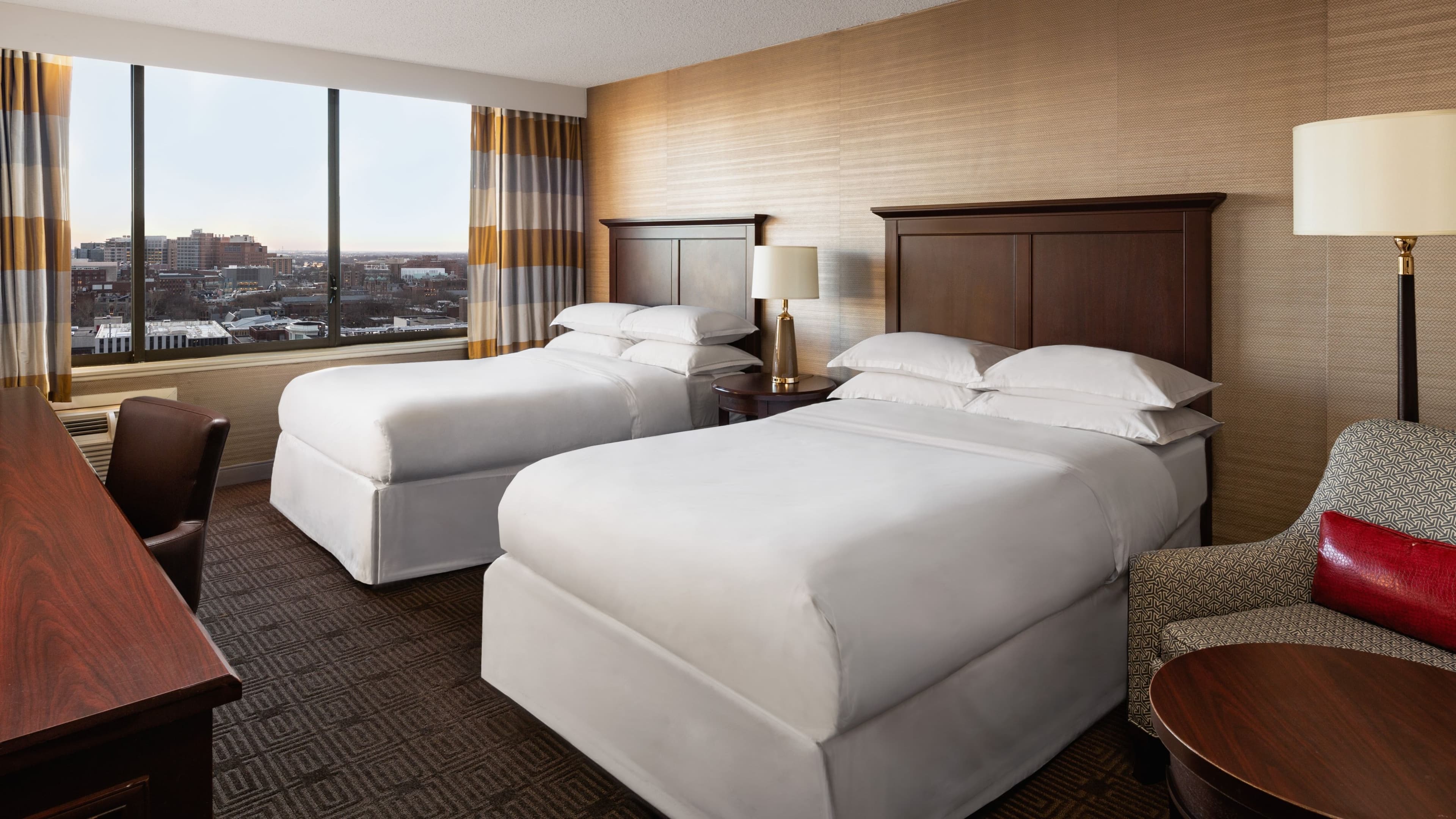 Sheraton Philadelphia University City Hotel - Image 2