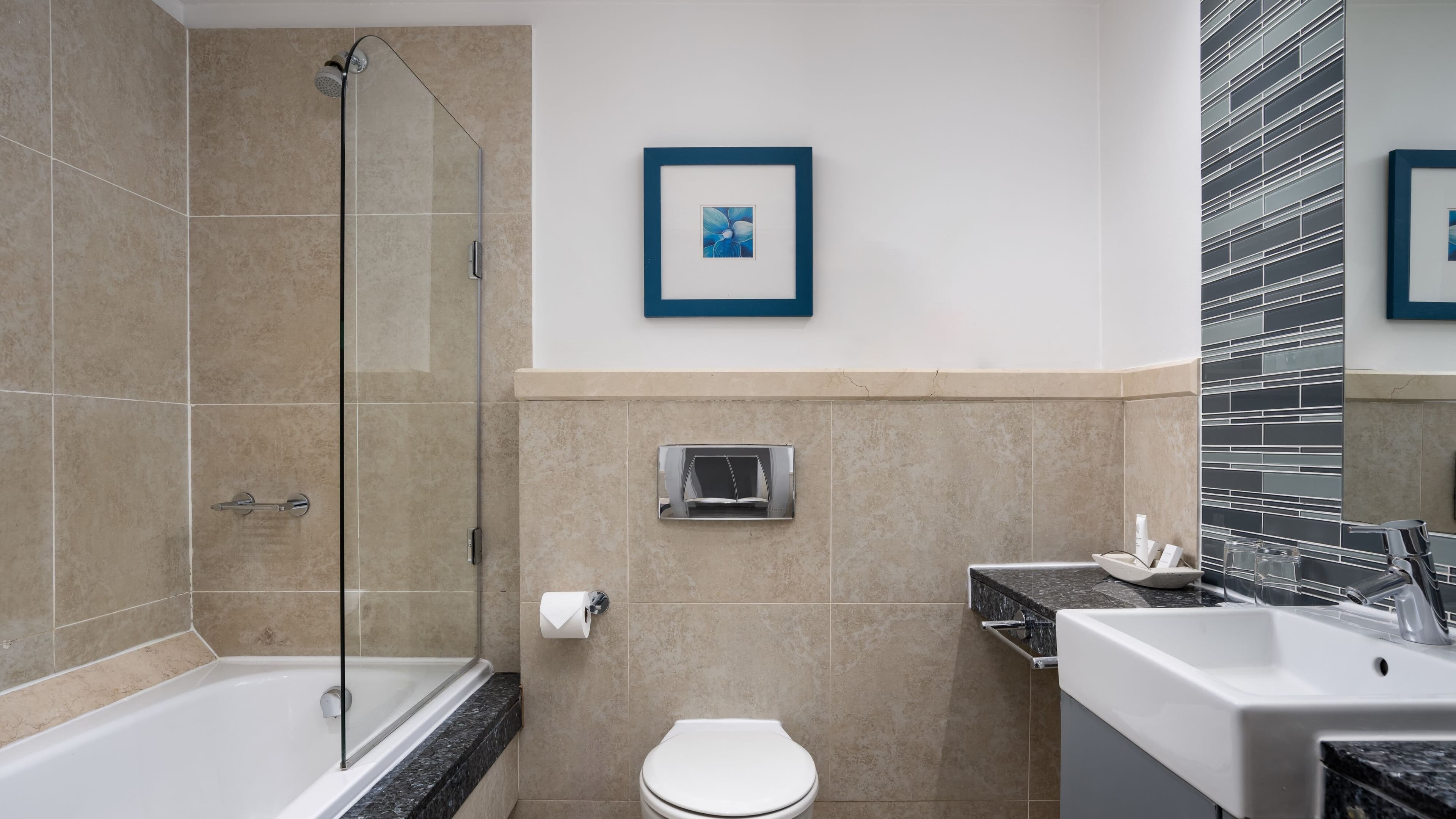 Protea Hotel Cape Town North Wharf — 9