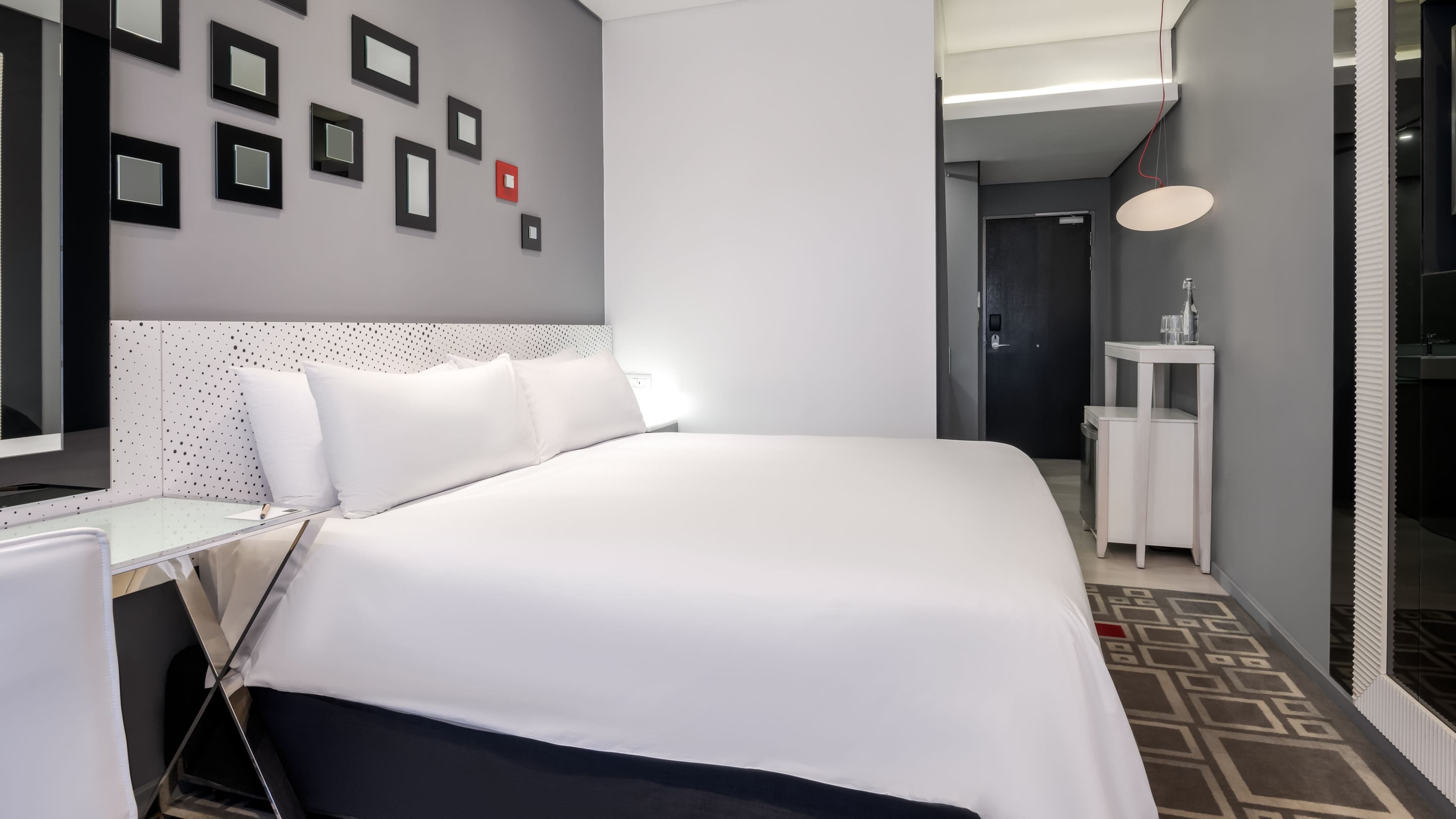 Protea Hotel Fire & Ice! Pretoria Menlyn - Image 2