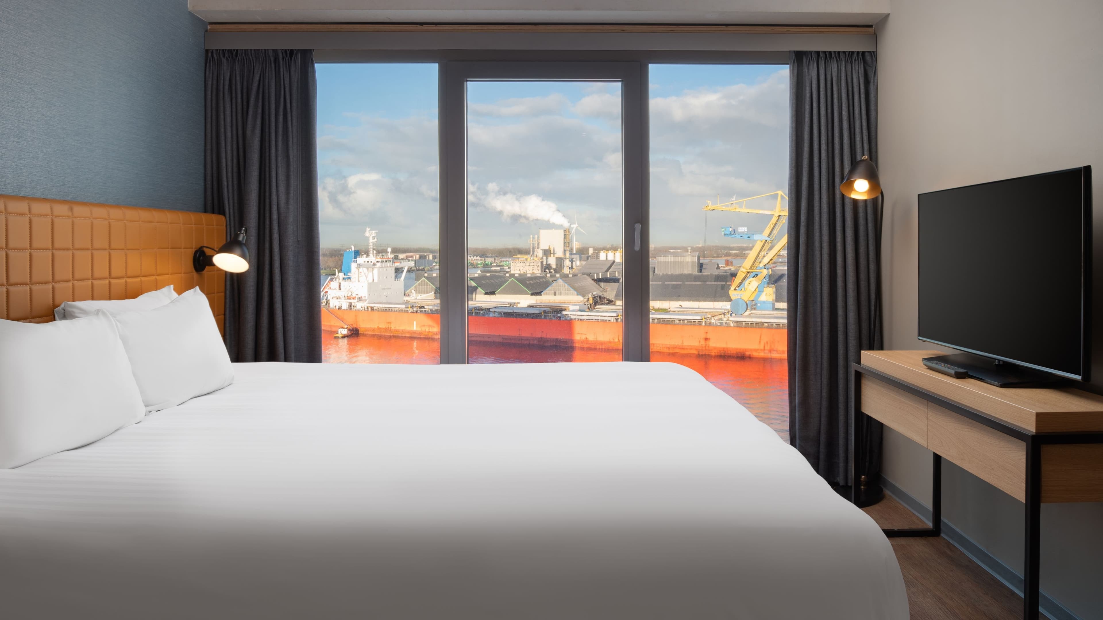 Residence Inn Amsterdam Houthavens — 7