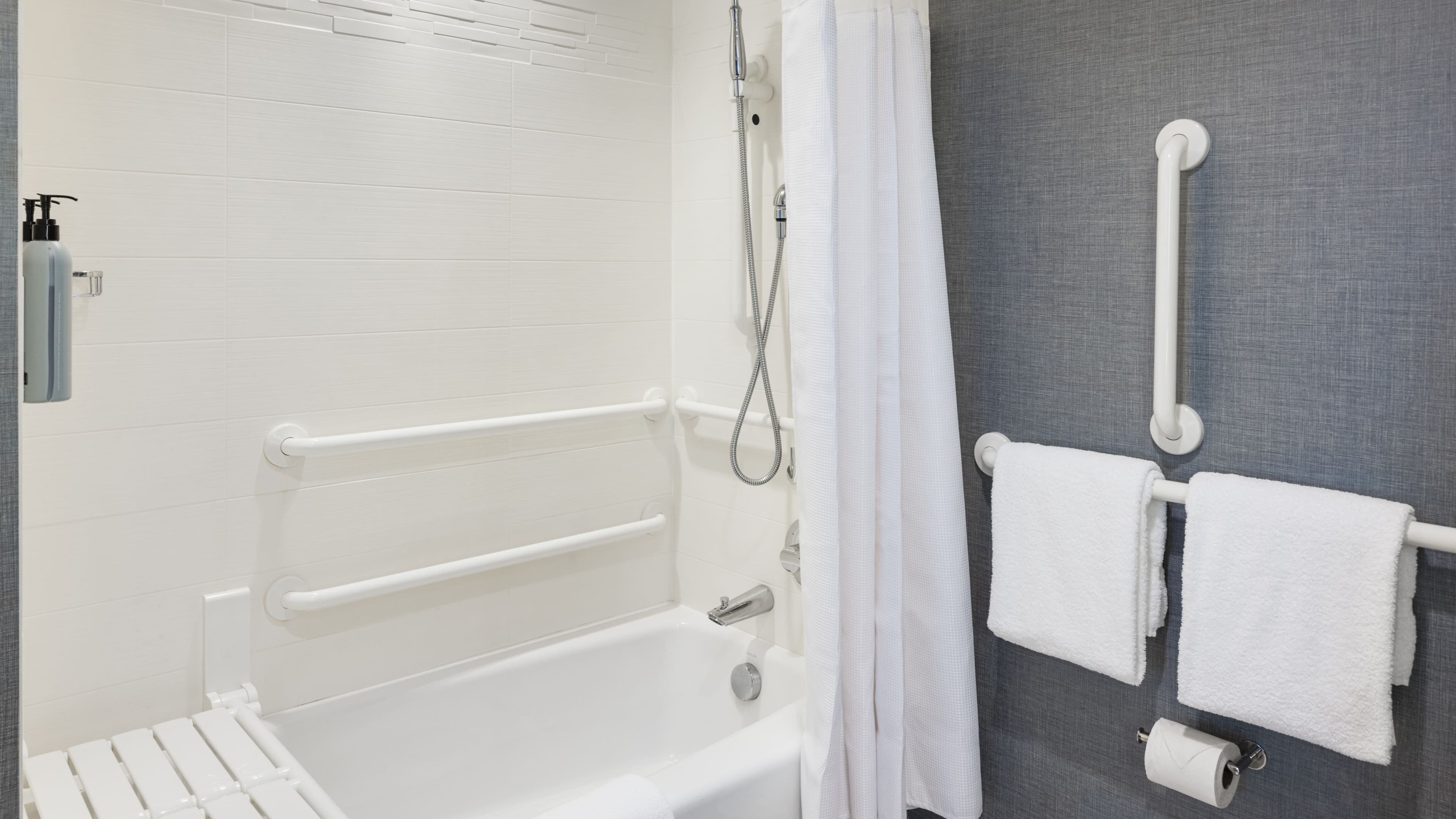 1 Bedroom Suite - Image 9