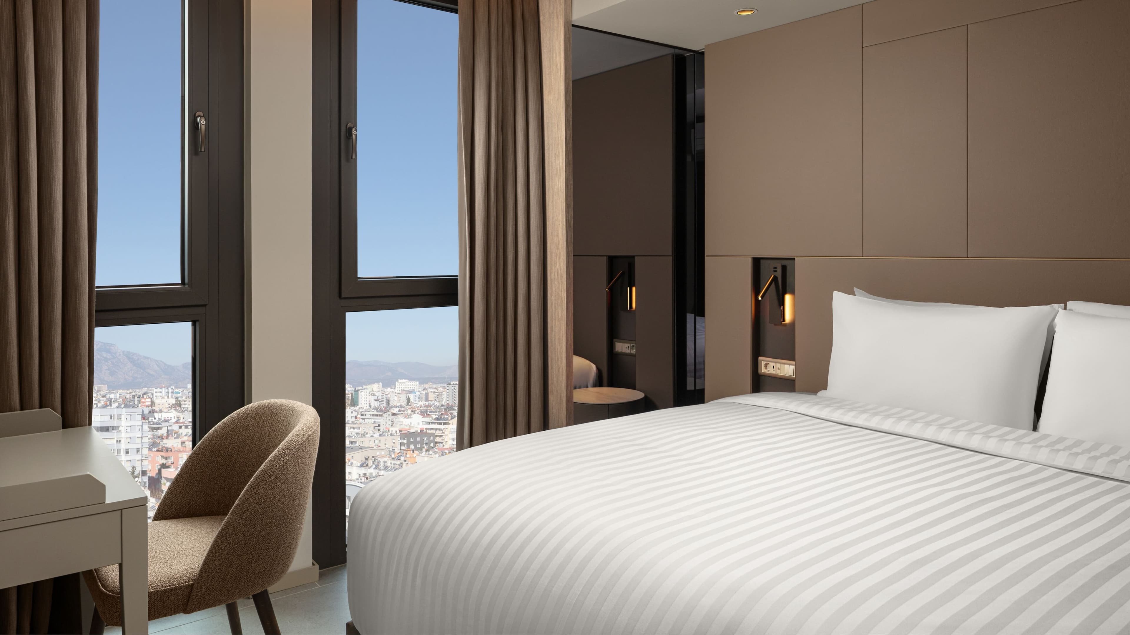 1 Bedroom Suite - Image 12