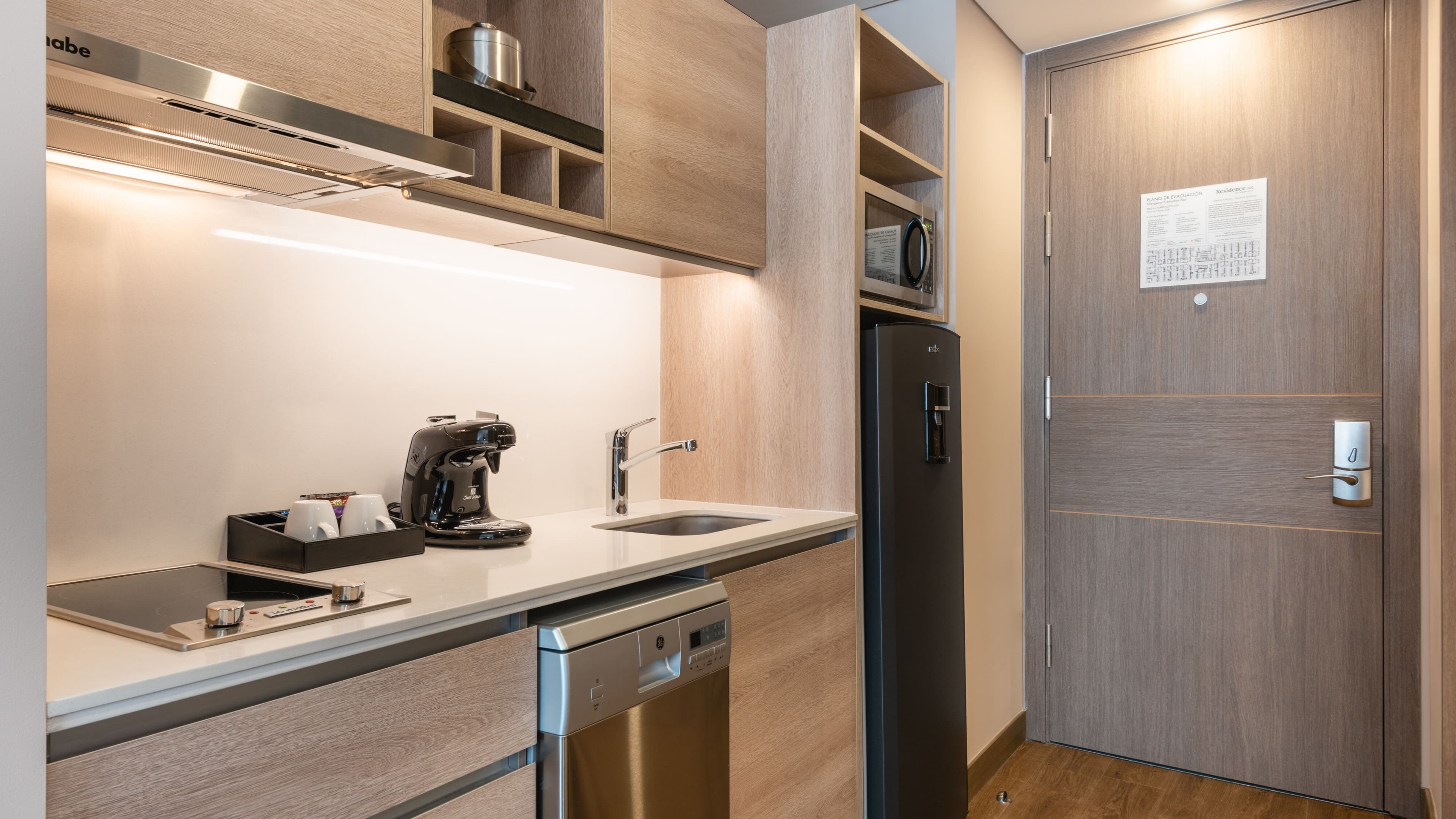 Studio Suite - Image 2