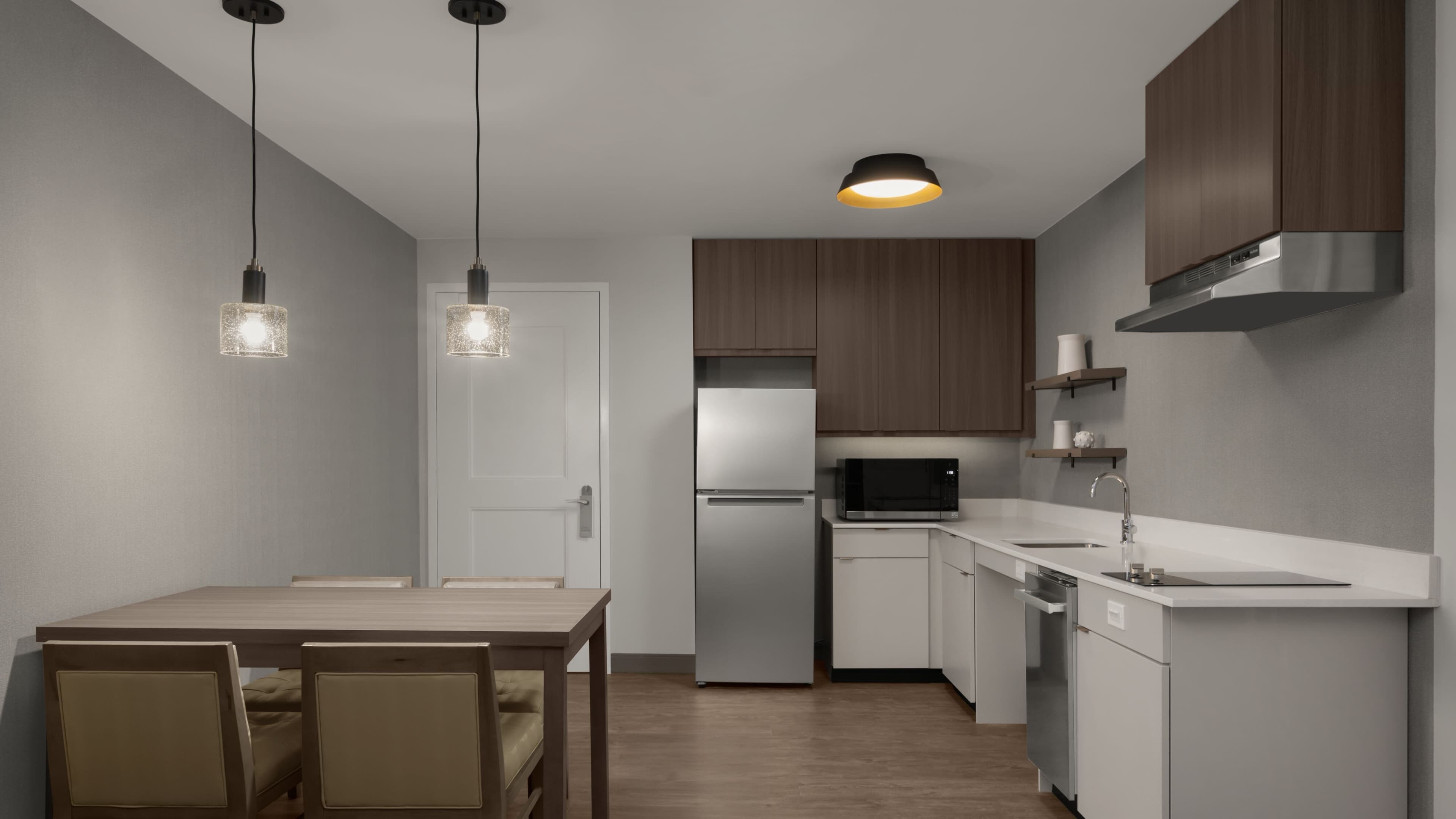 1 Bedroom Suite - Image 6