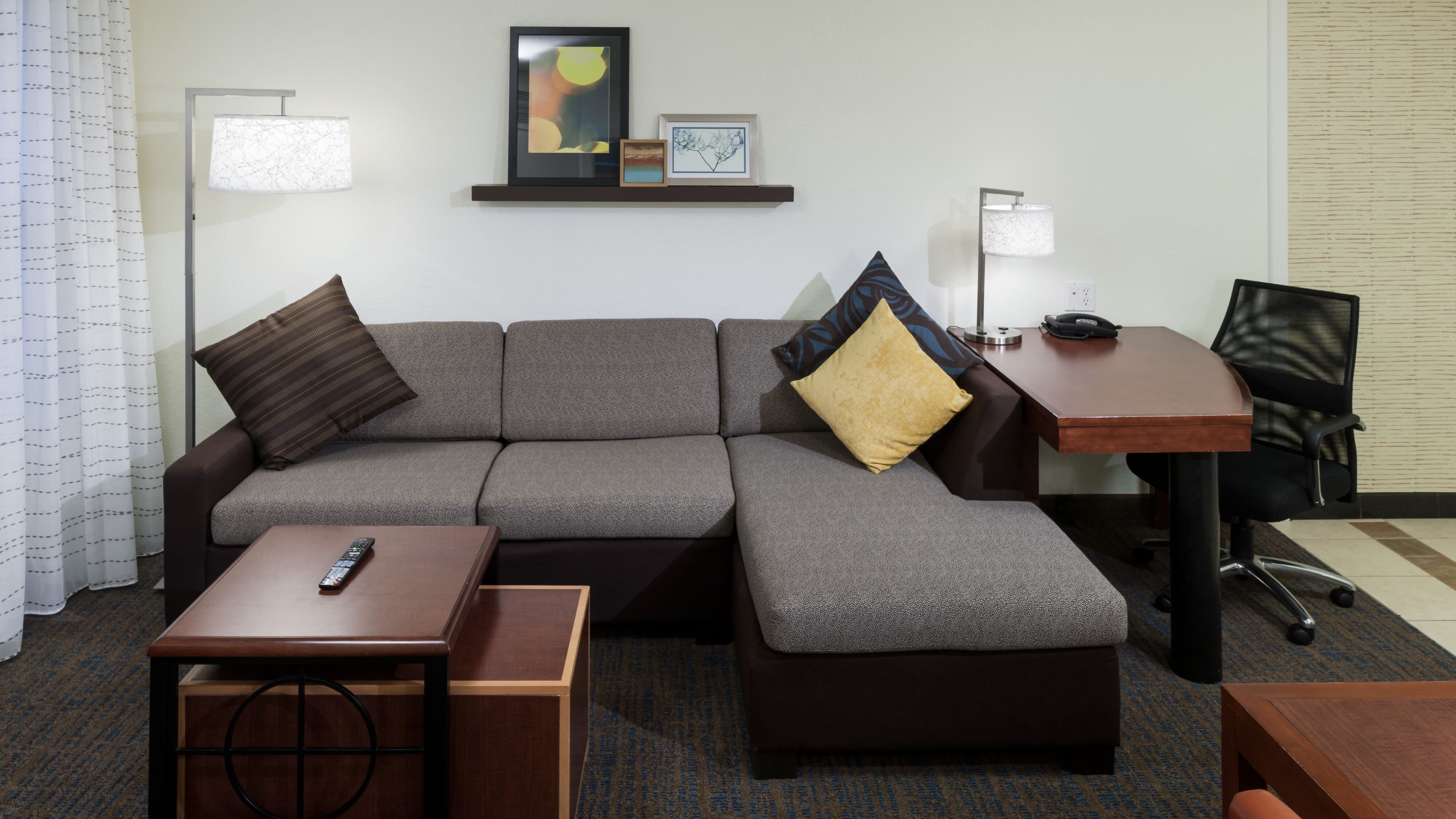 1 Bedroom Suite - Image 2