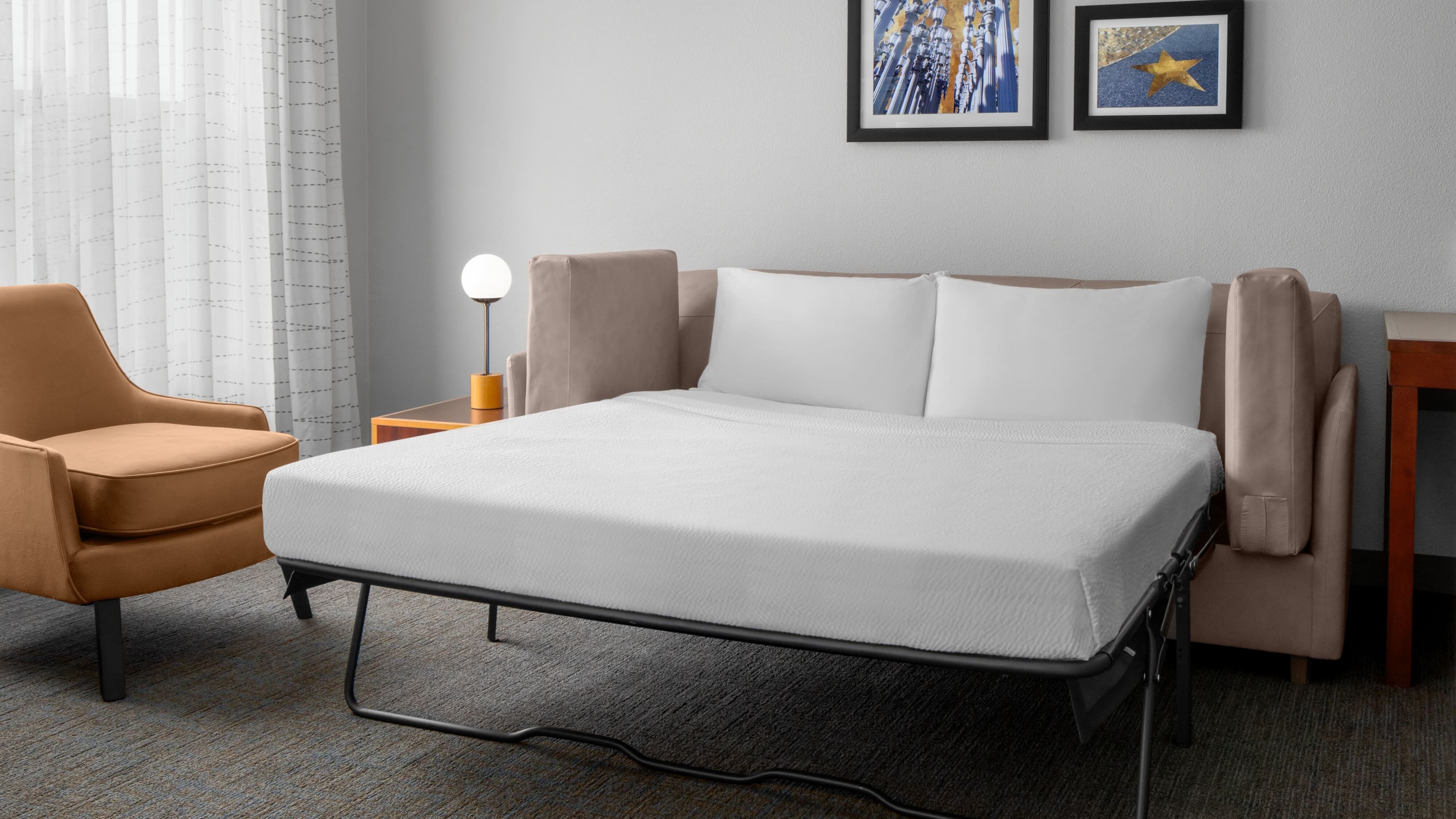 2 Bedroom Suite - Image 5