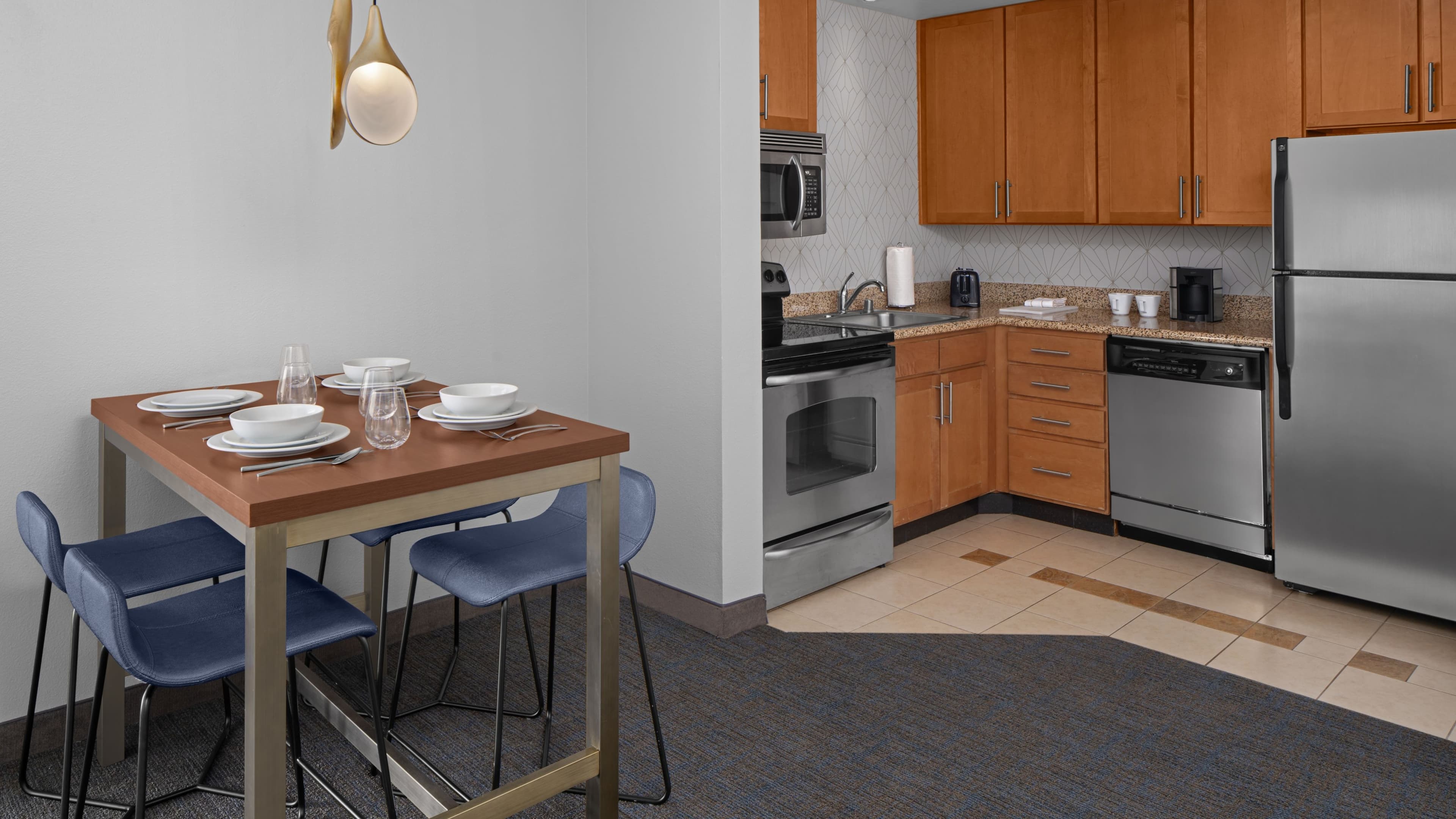 2 Bedroom Suite - Image 2