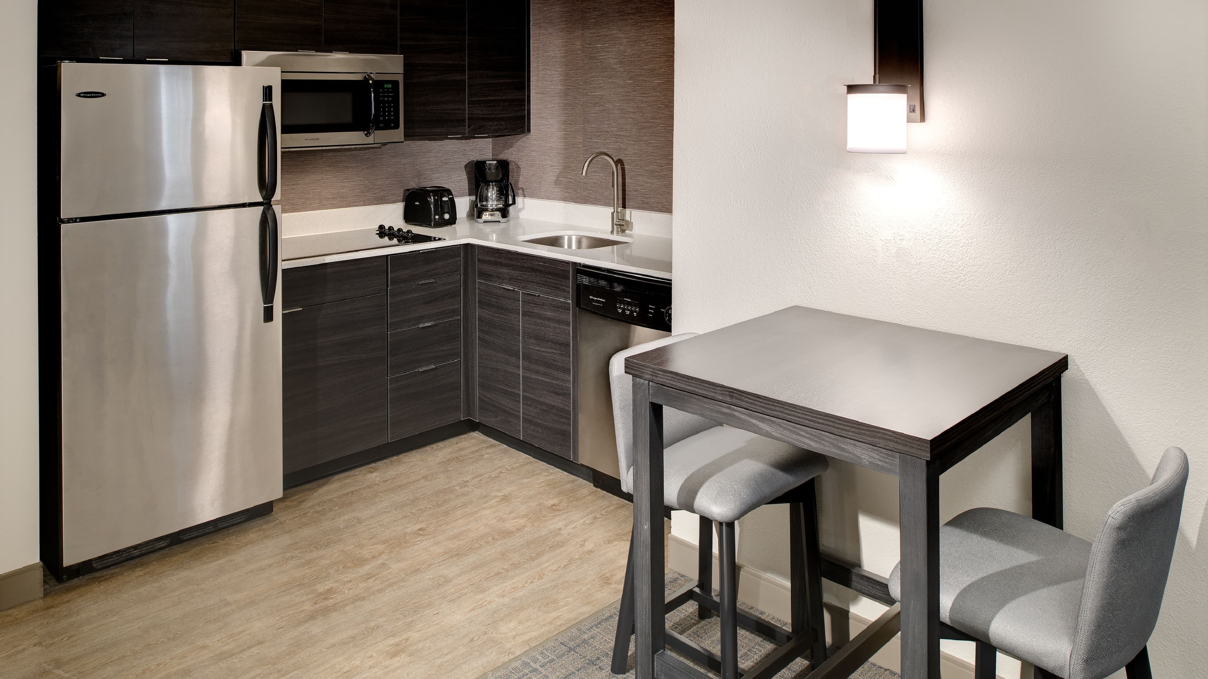 1 Bedroom Suite - Image 3