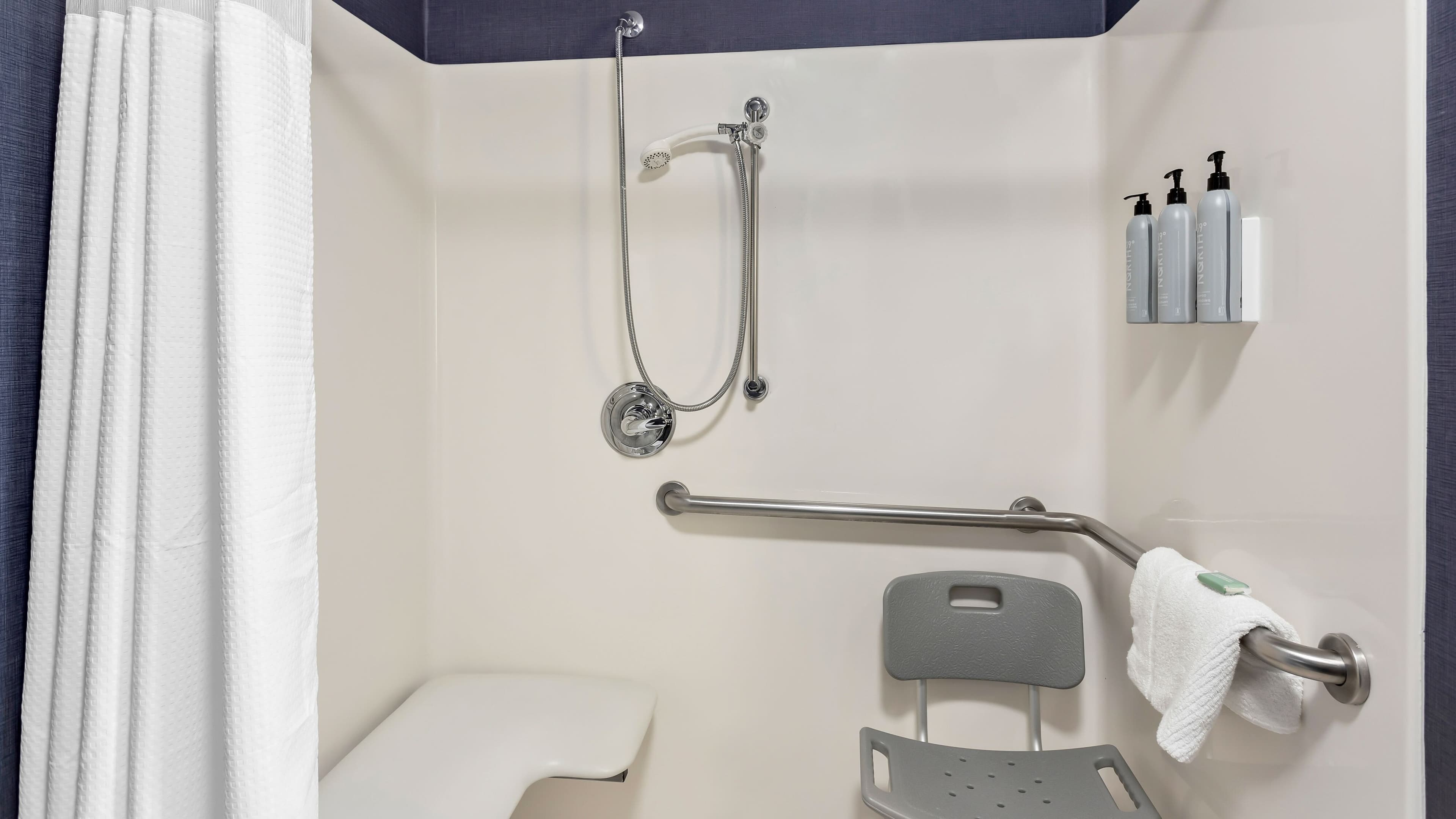 Holiday Inn Express & Suites Hammond — 29