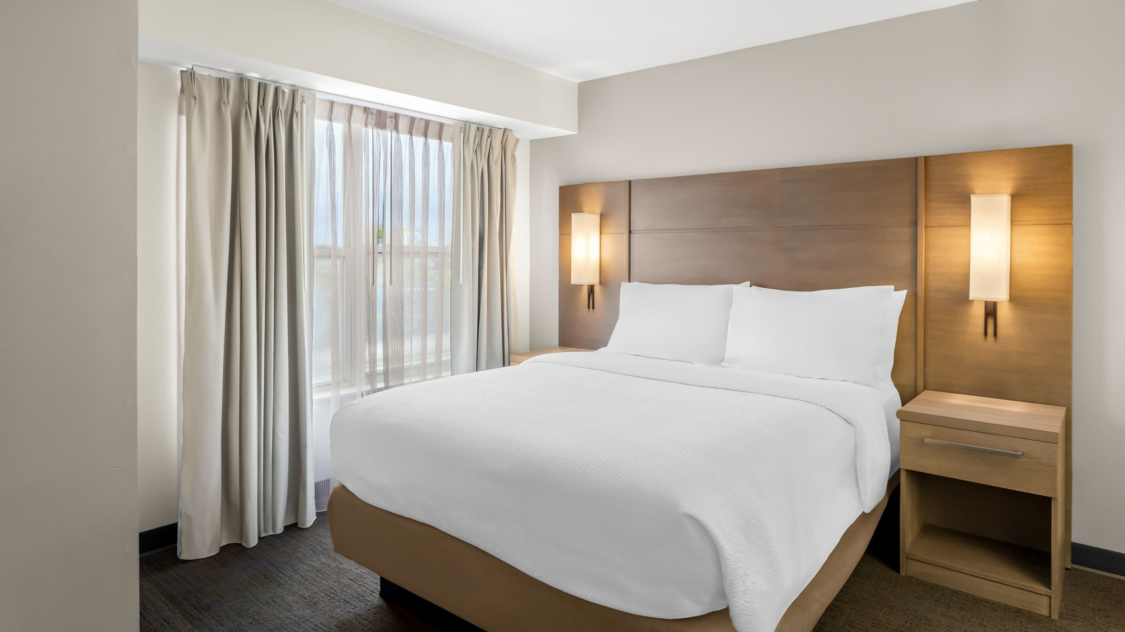Holiday Inn Express & Suites Hammond — 20