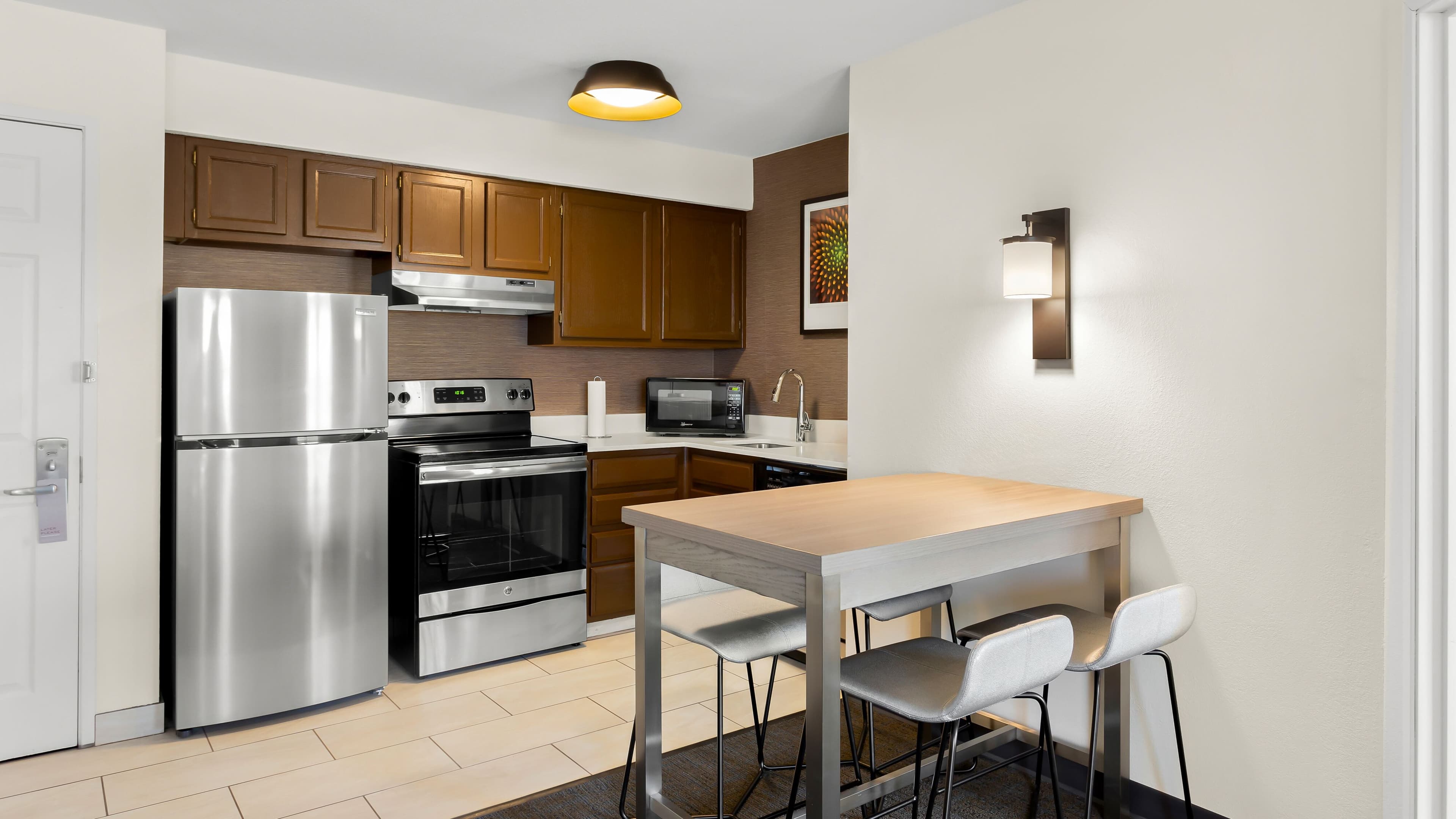 Holiday Inn Express & Suites Hammond — 23