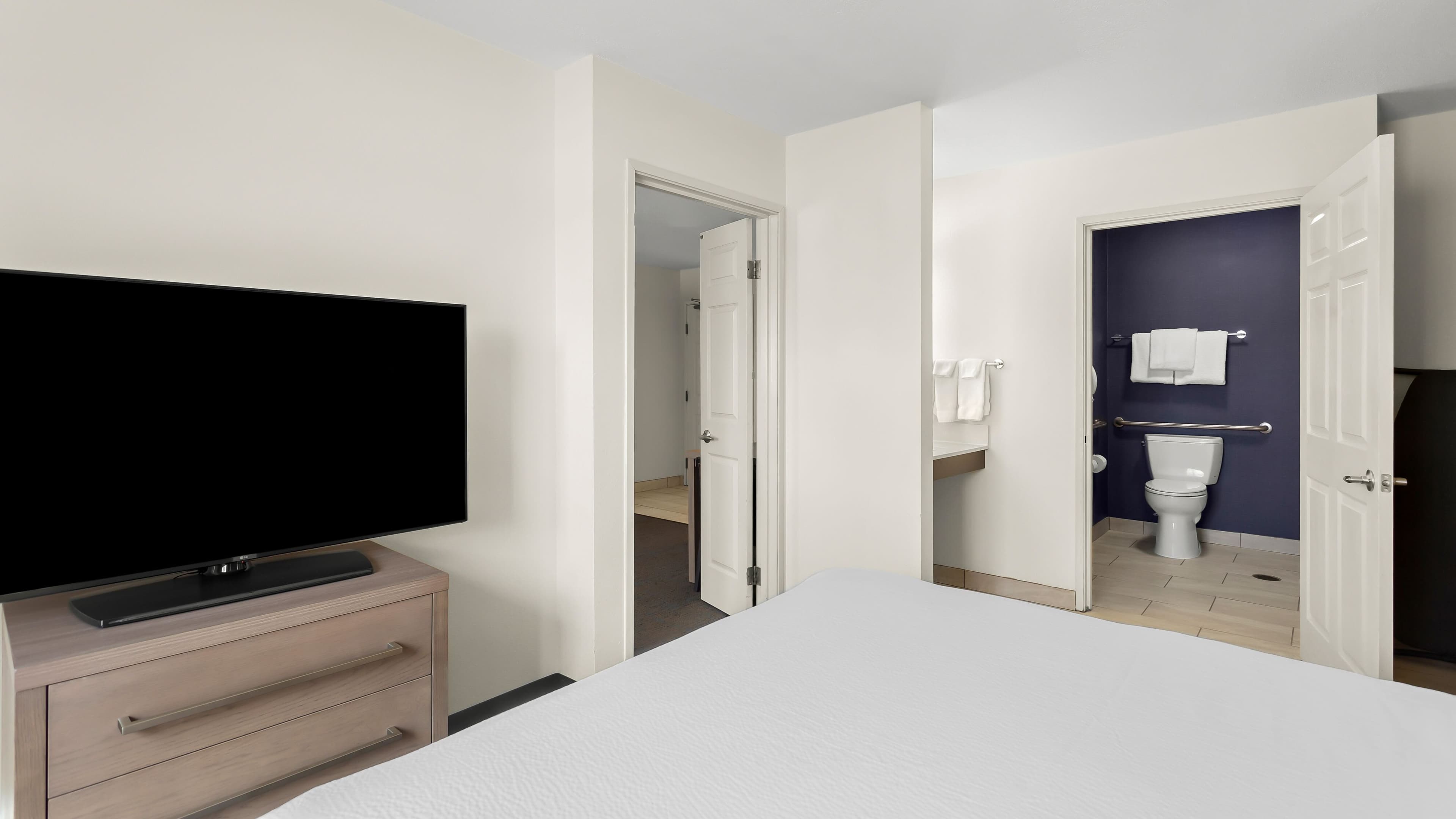 Holiday Inn Express & Suites Hammond — 28
