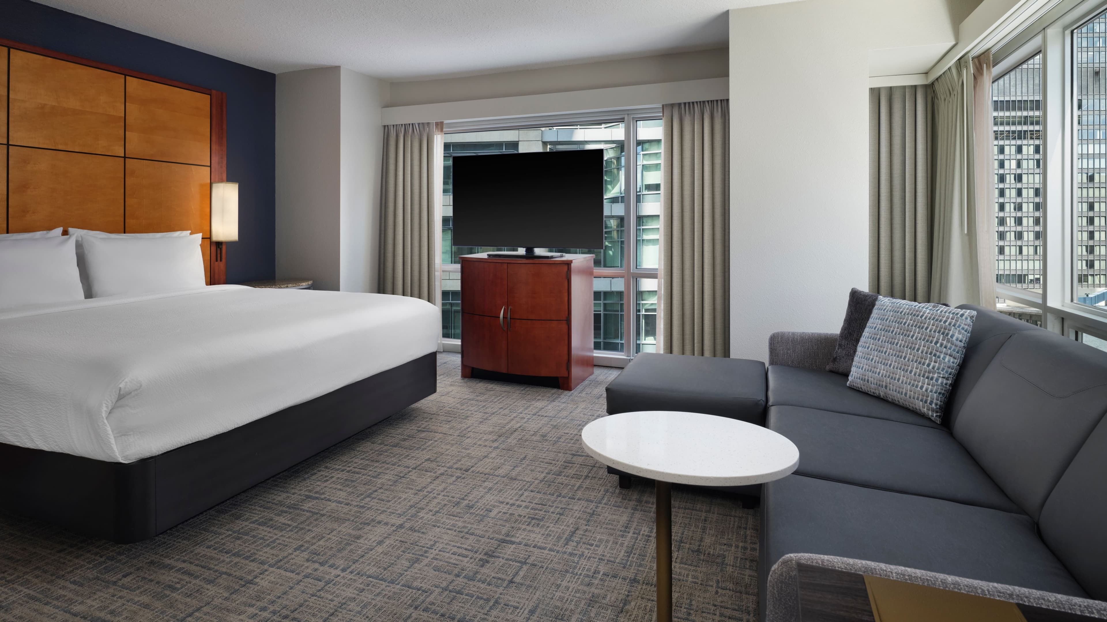 Residence Inn Chicago Downtown/River North - Image 2