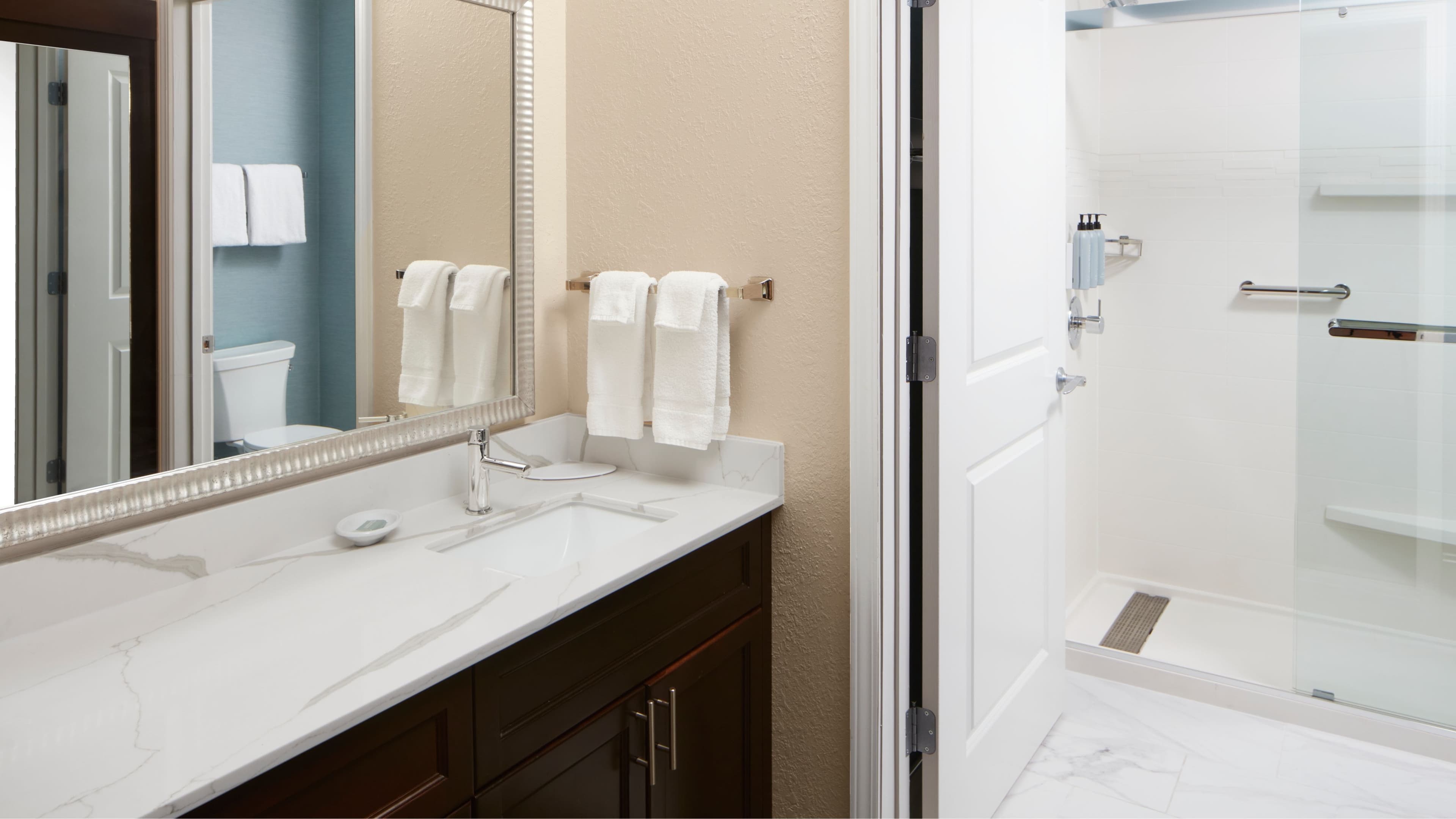 Hotel Indigo Mount Pleasant — 26