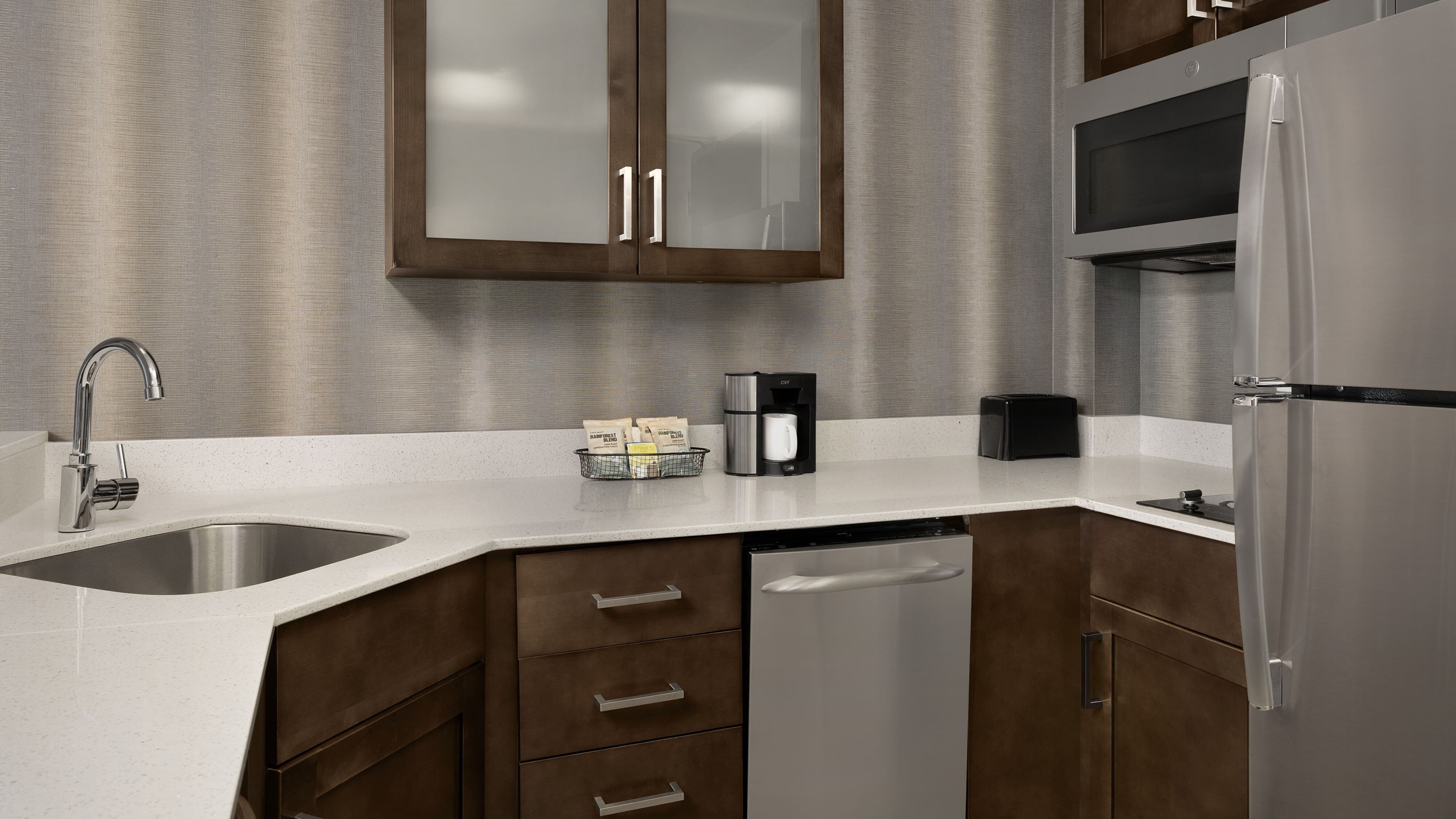 Independent (SPHC) Concord Suites — 6