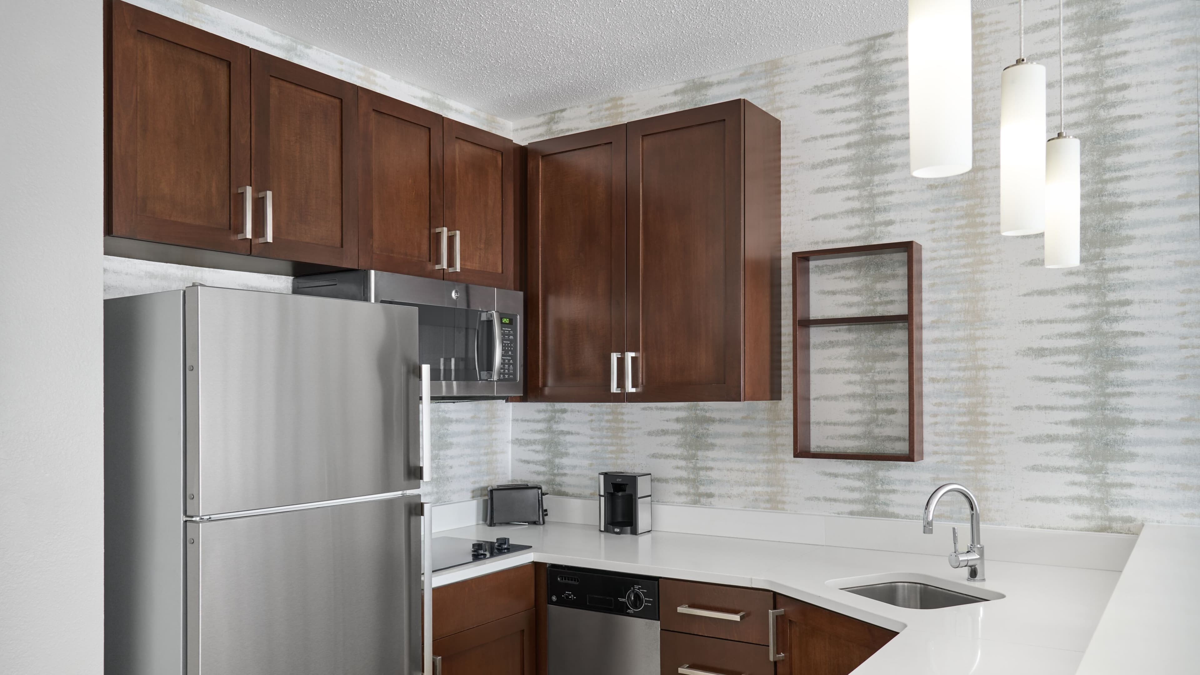 1 Bedroom Suite - Image 7