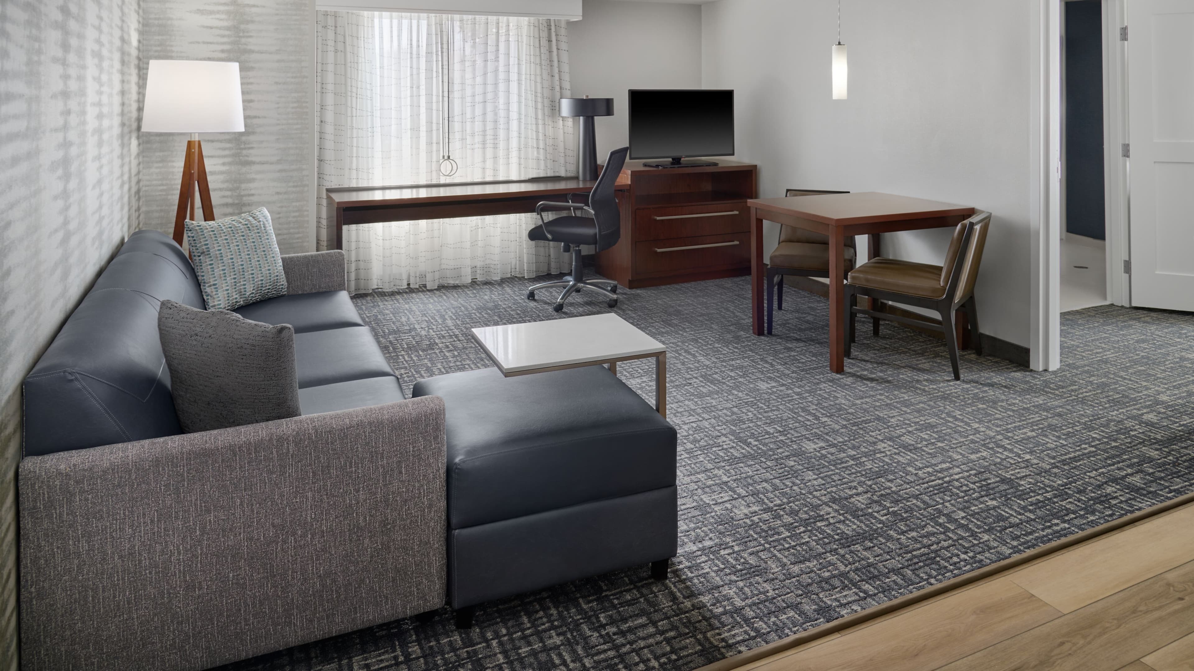 Residence Inn Charlotte Airport - Image 2