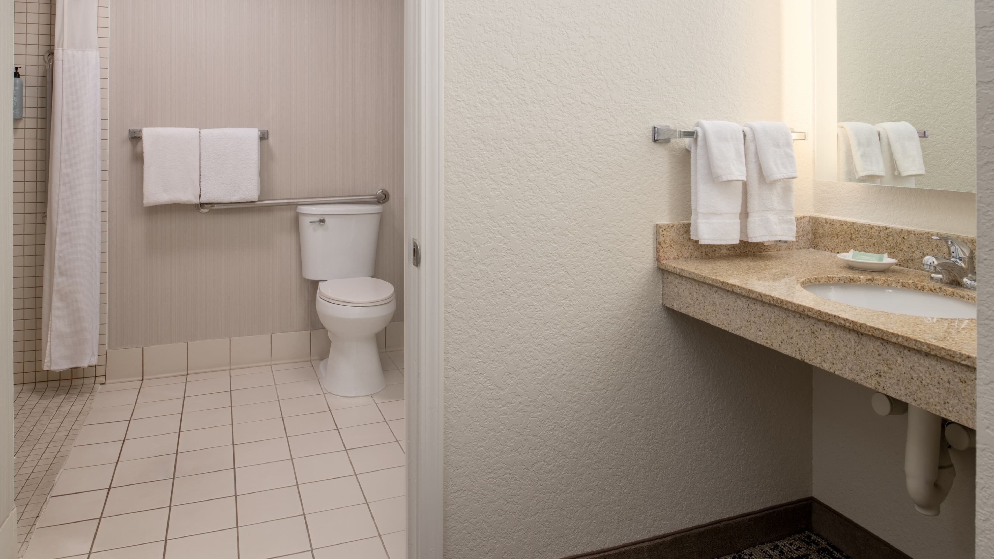 Residence Inn Columbia - Image 5