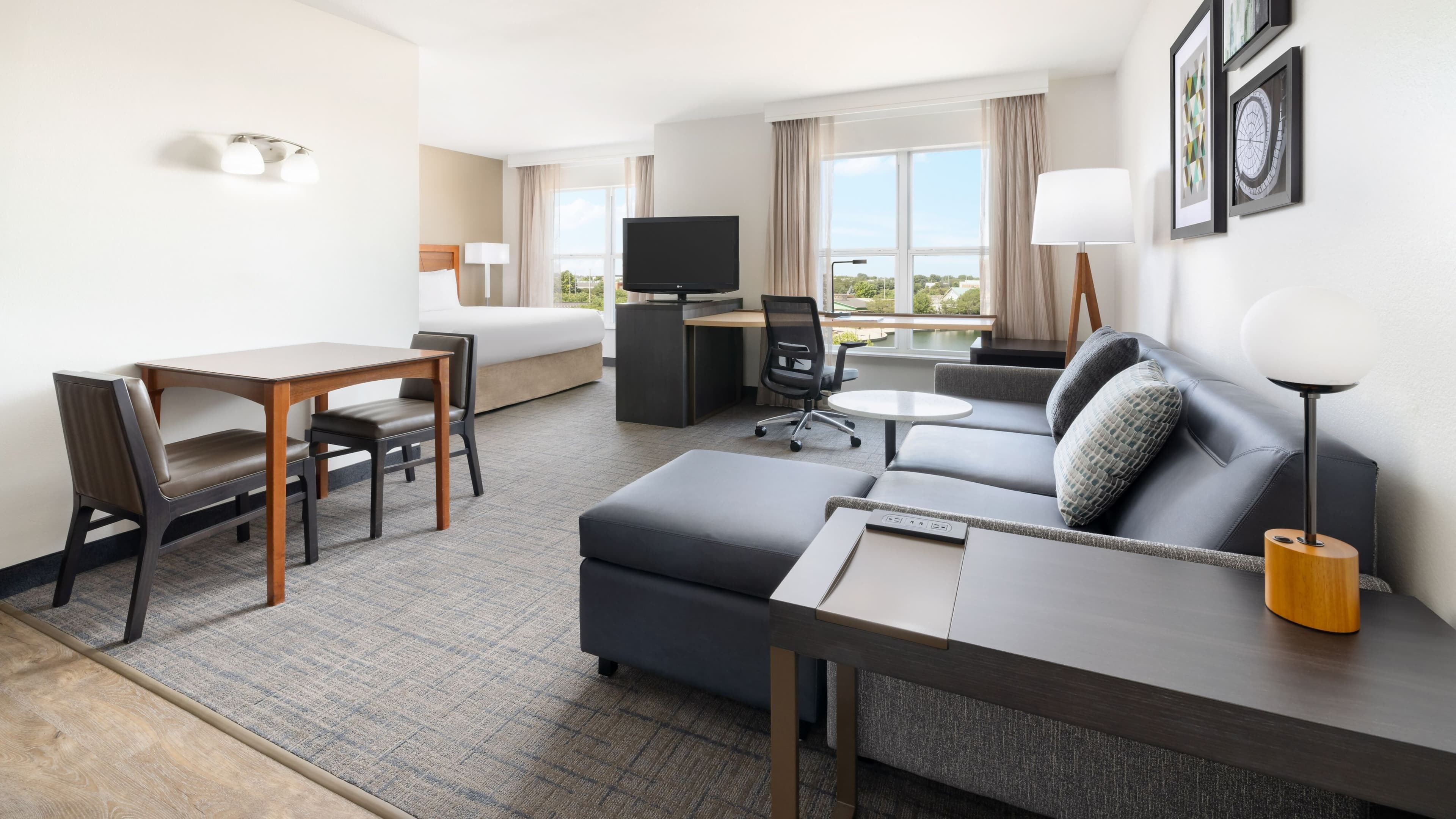 Residence Inn Des Moines West at Jordan Creek Town Center — 12