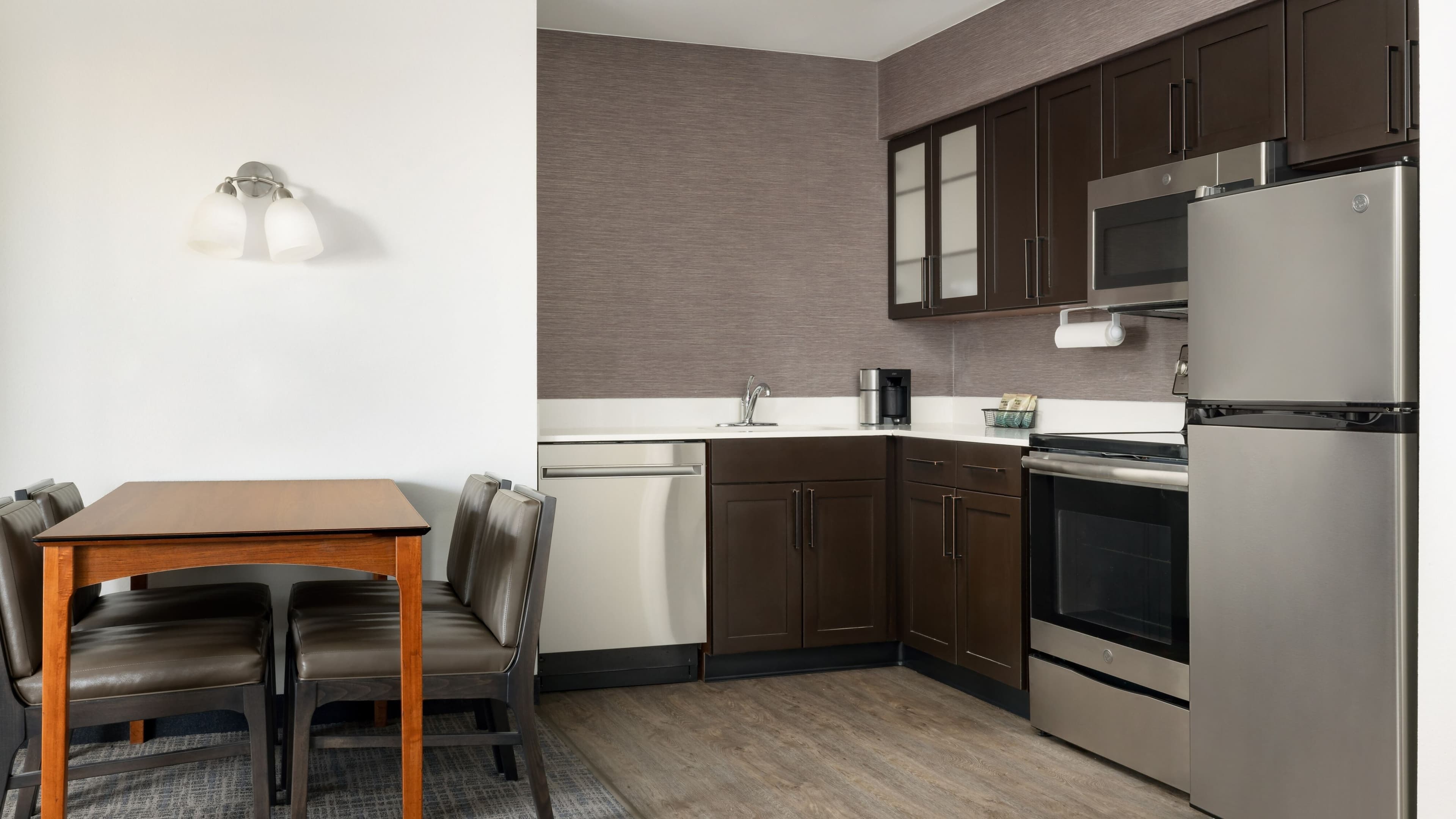 Residence Inn Des Moines West at Jordan Creek Town Center — 26