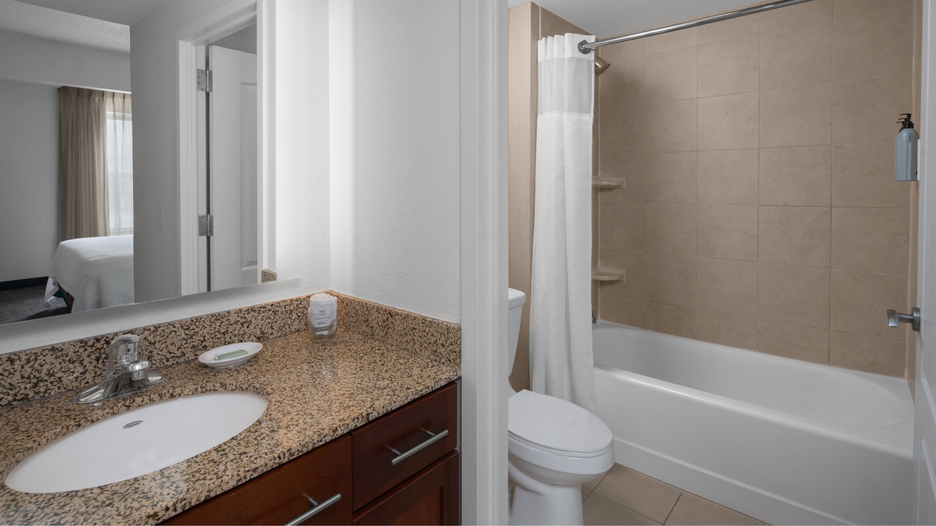 1 Bedroom Suite - Image 5