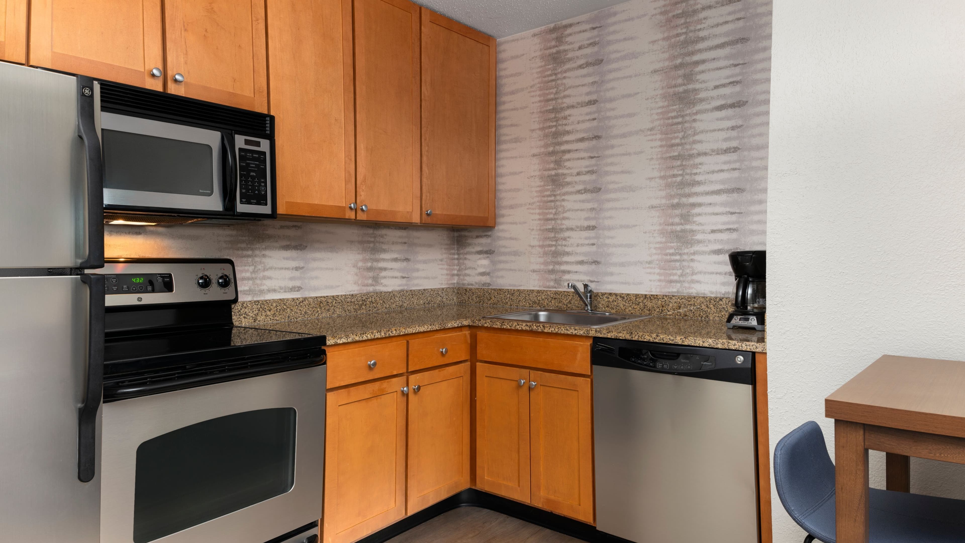 Residence Inn Neptune at Gateway Centre - Image 3