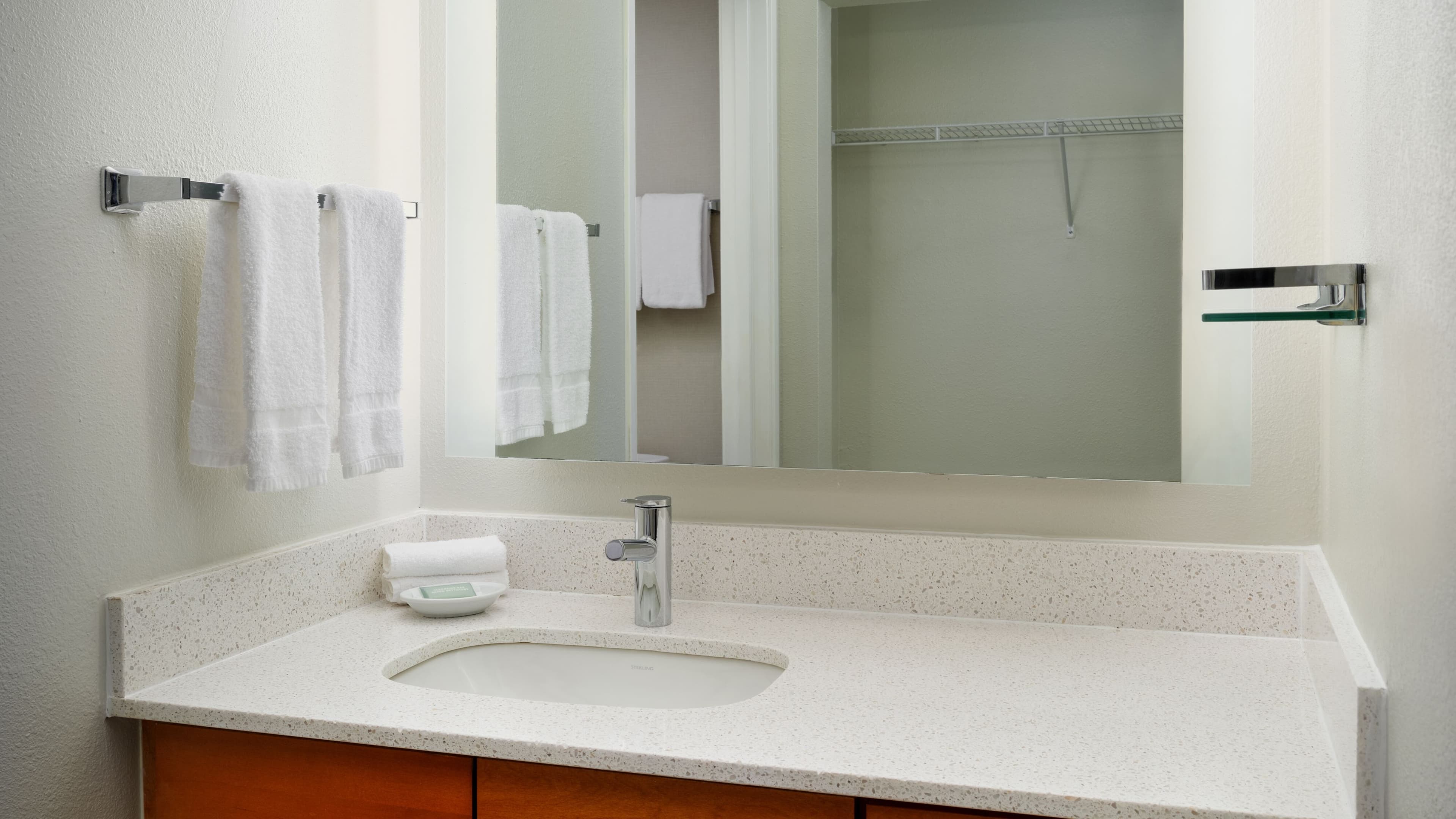 Holiday Inn Express & Suites Miramar — 30