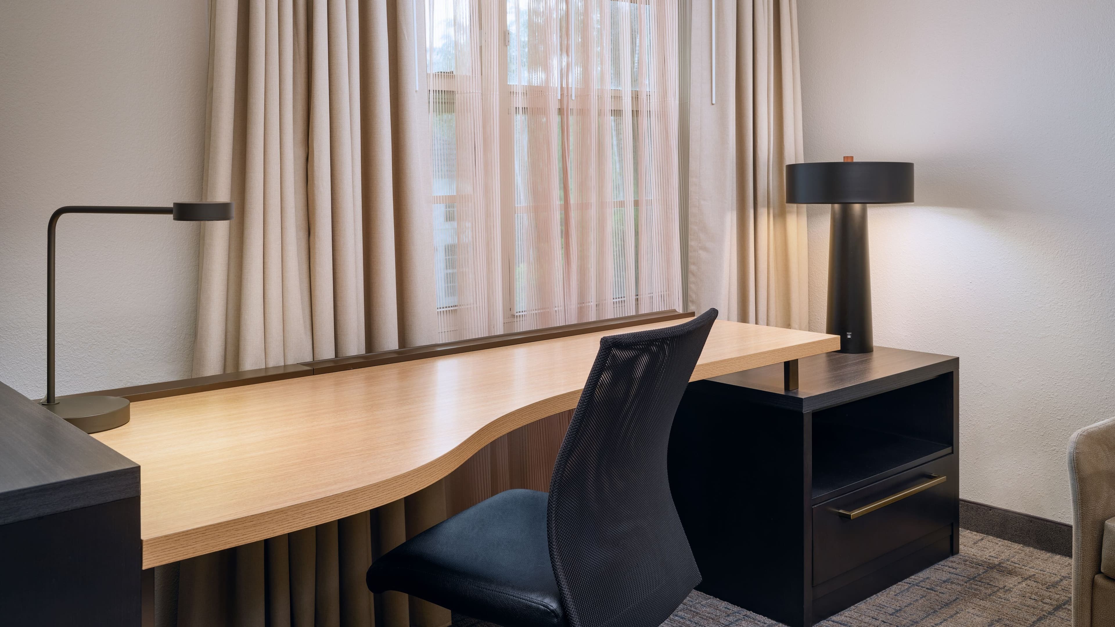 Holiday Inn Express & Suites Miramar — 35