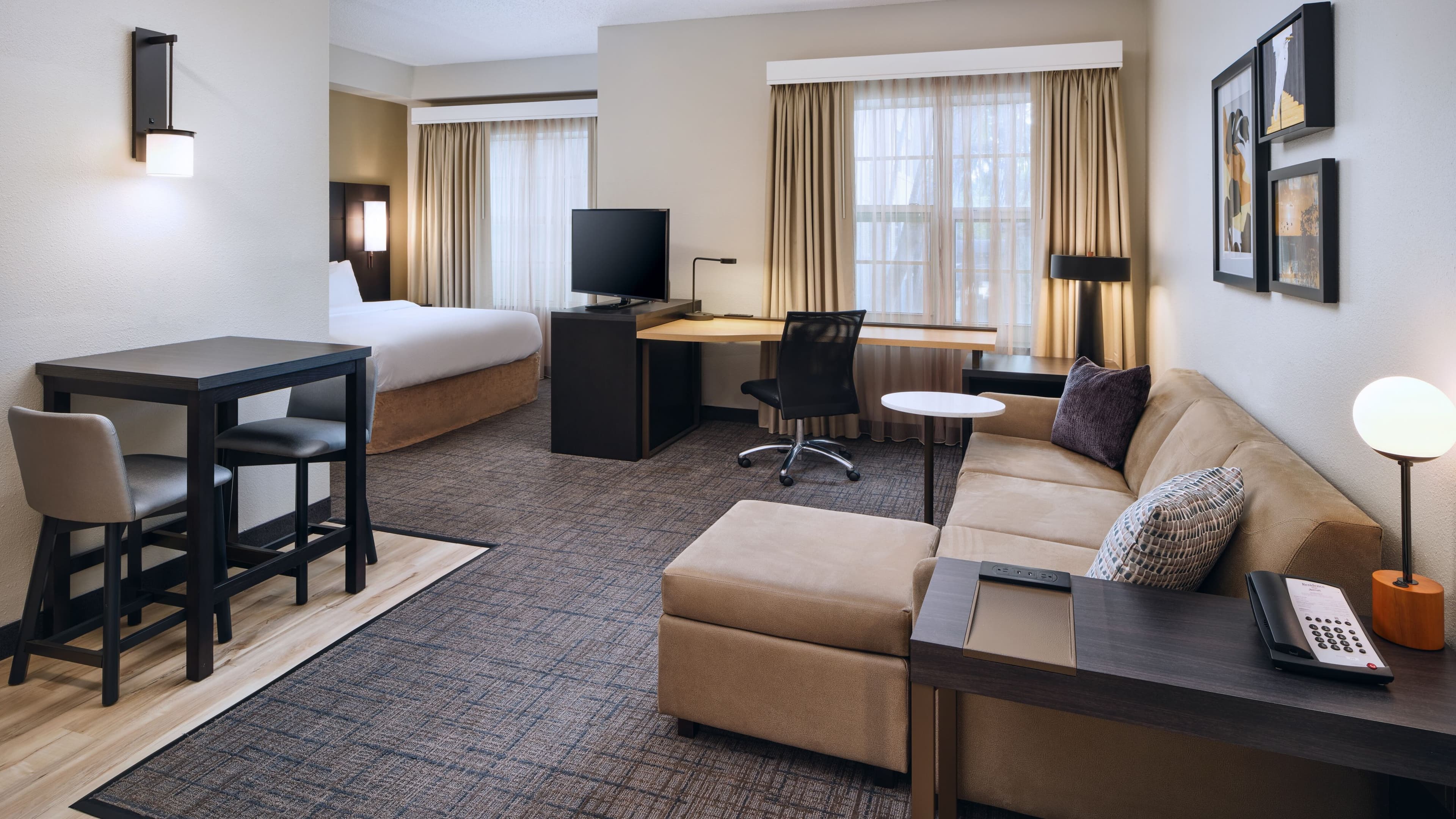 Holiday Inn Express & Suites Miramar — 36