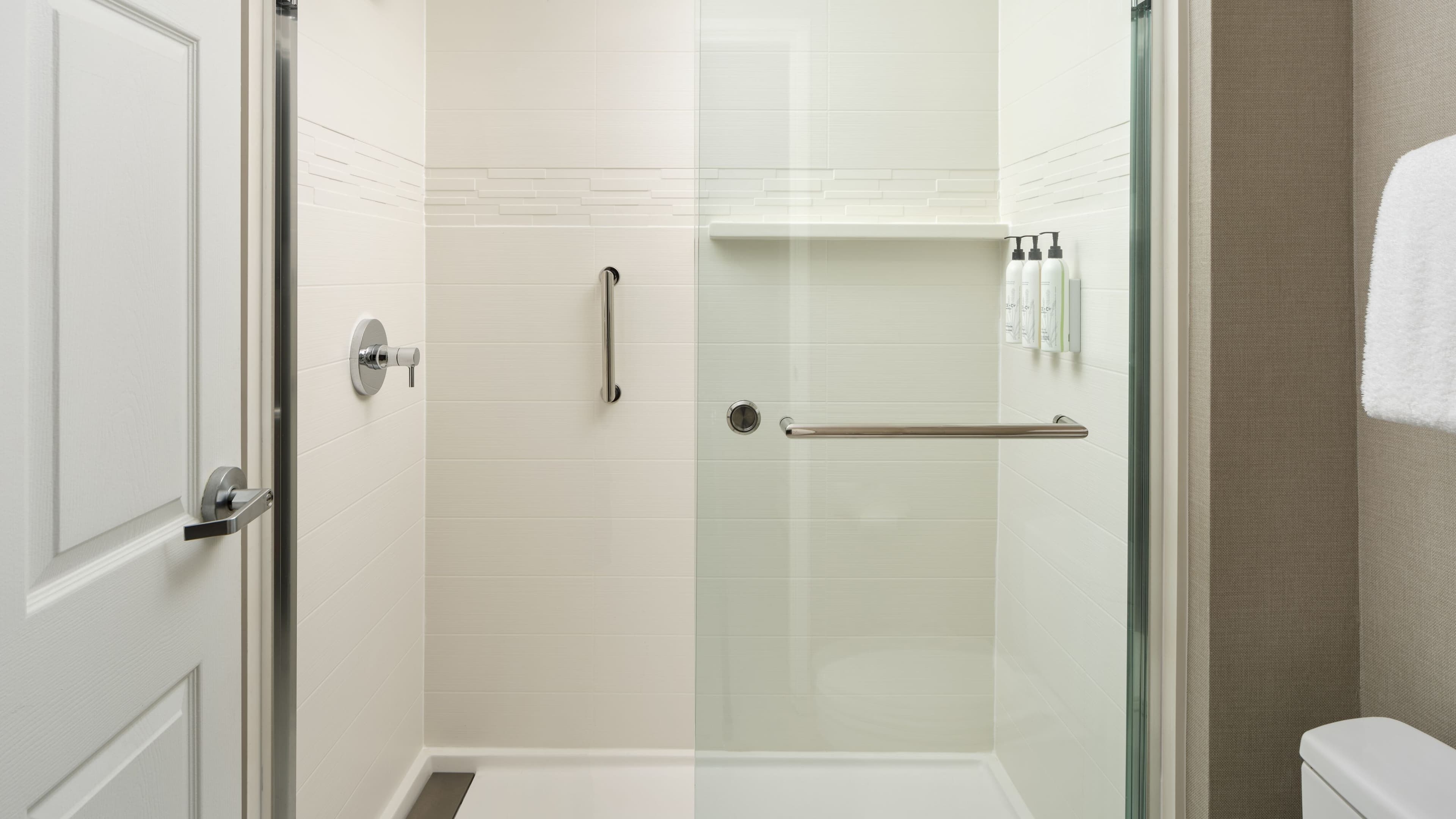 Holiday Inn Express & Suites Miramar — 42