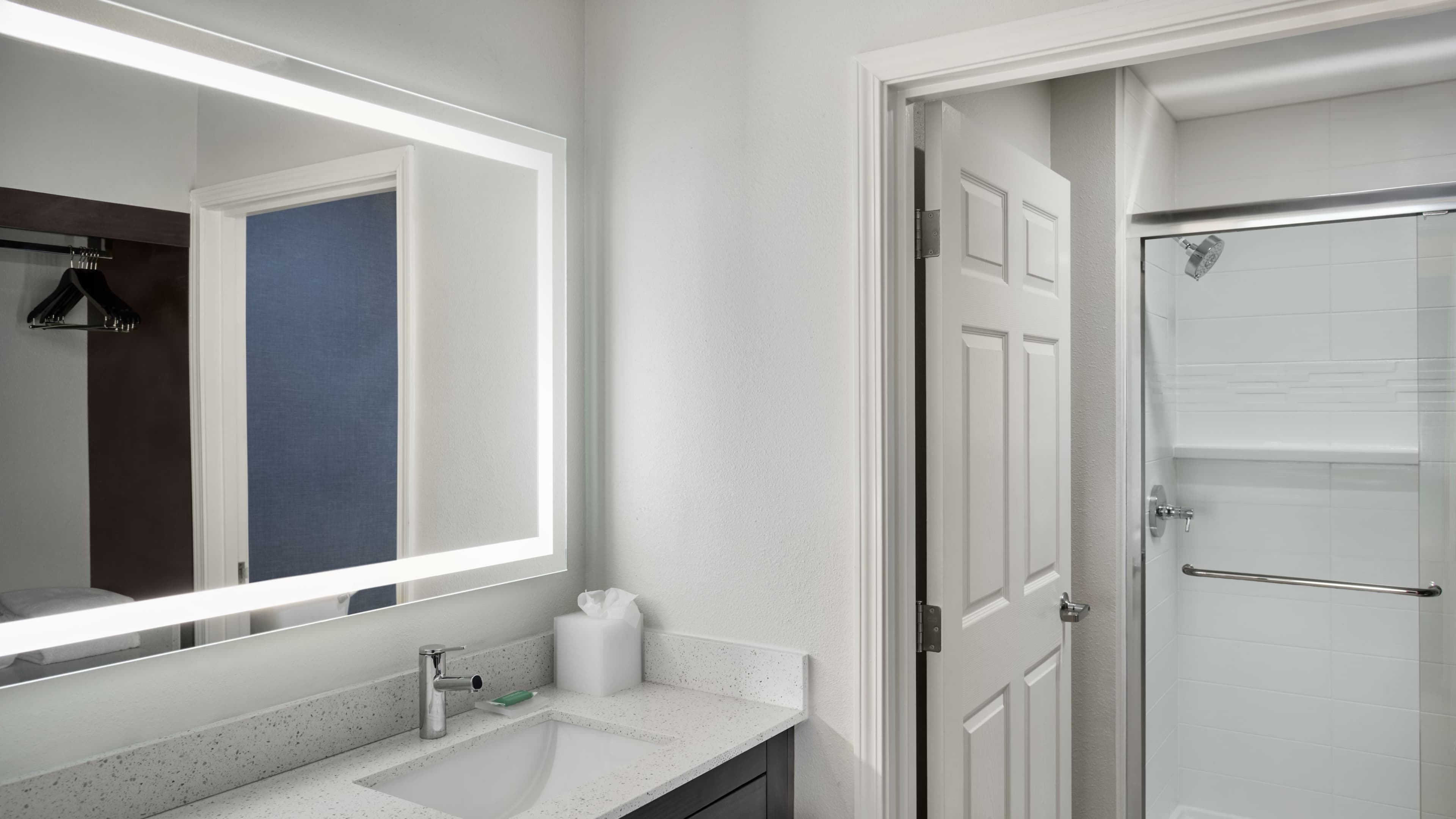Residence Inn Flint Grand Blanc — 6