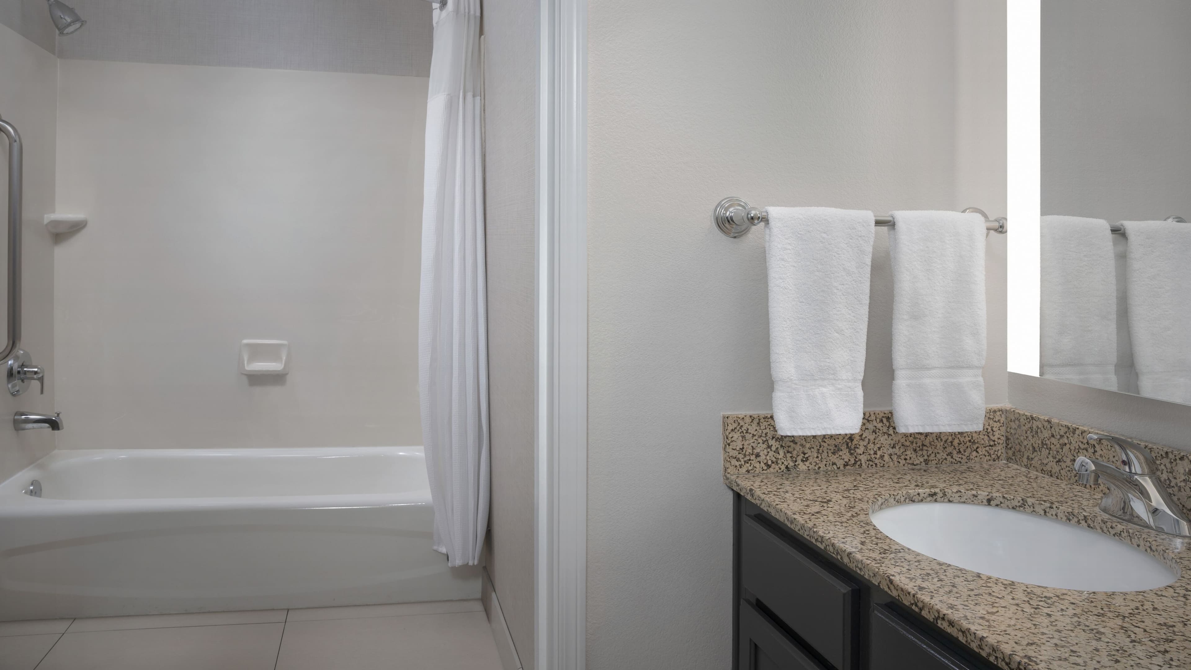 2 Bedroom Suite - Image 6