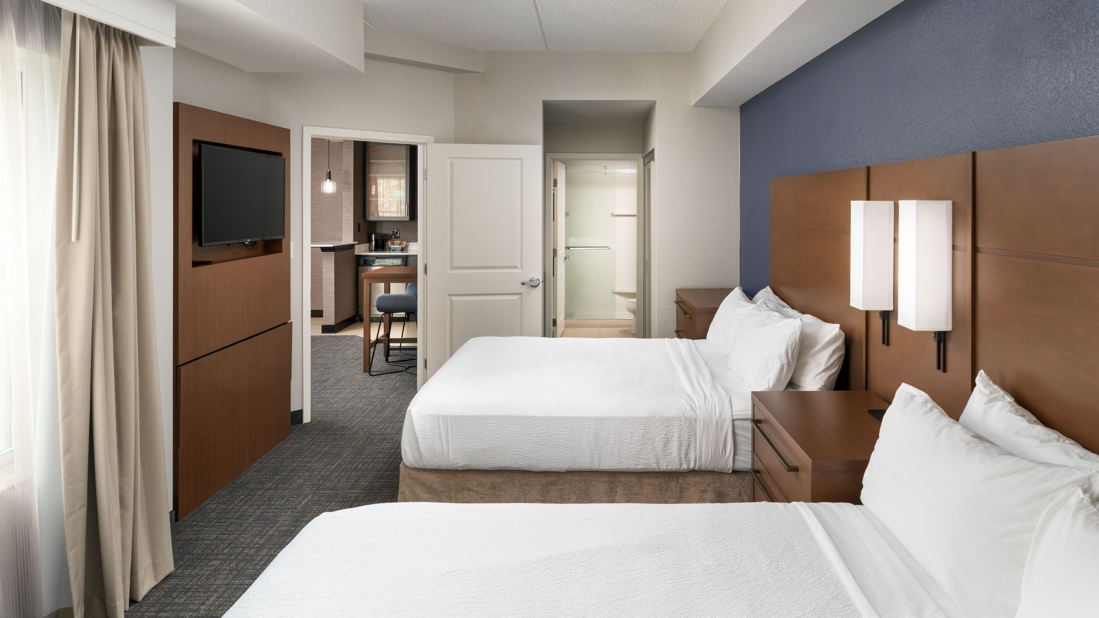 Hotel Indigo Gainesville-Celebration Pointe — 34