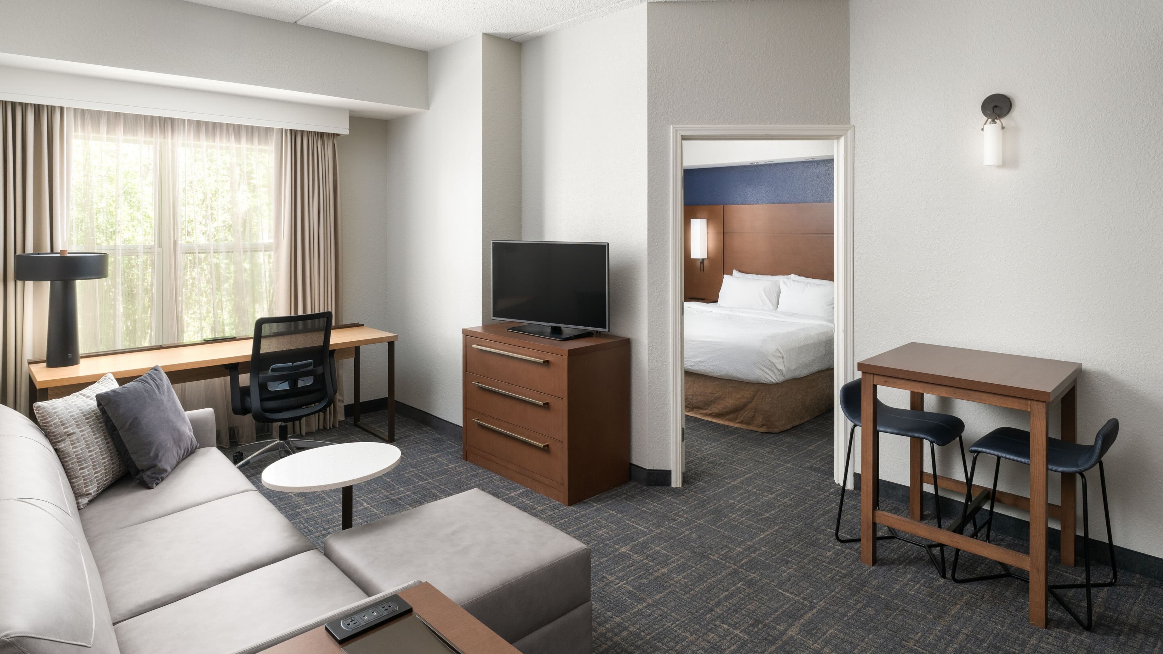 Hotel Indigo Gainesville-Celebration Pointe — 48