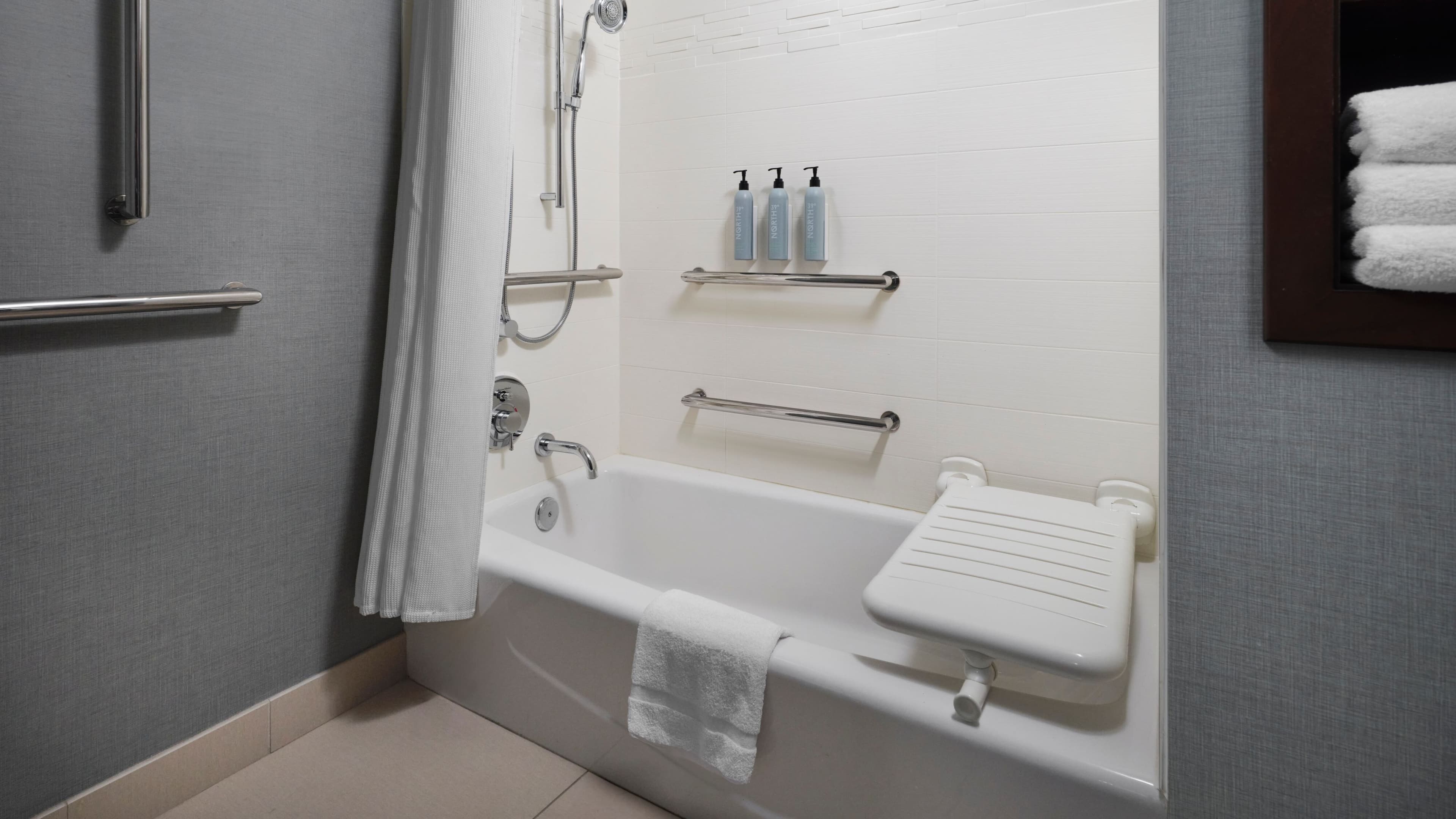 Newly Renovated - Image 11