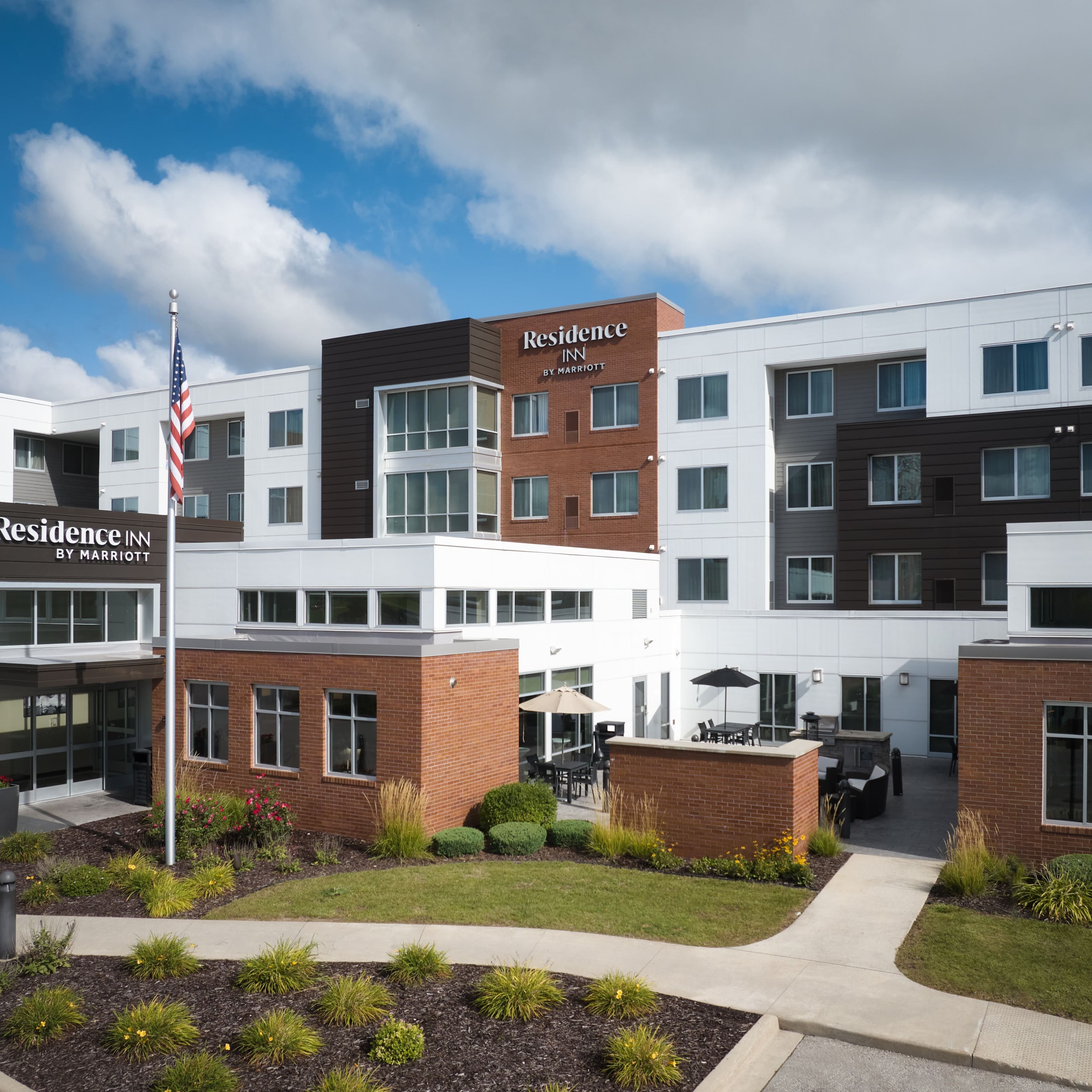 Residence Inn Green Bay Downtown - Image 1