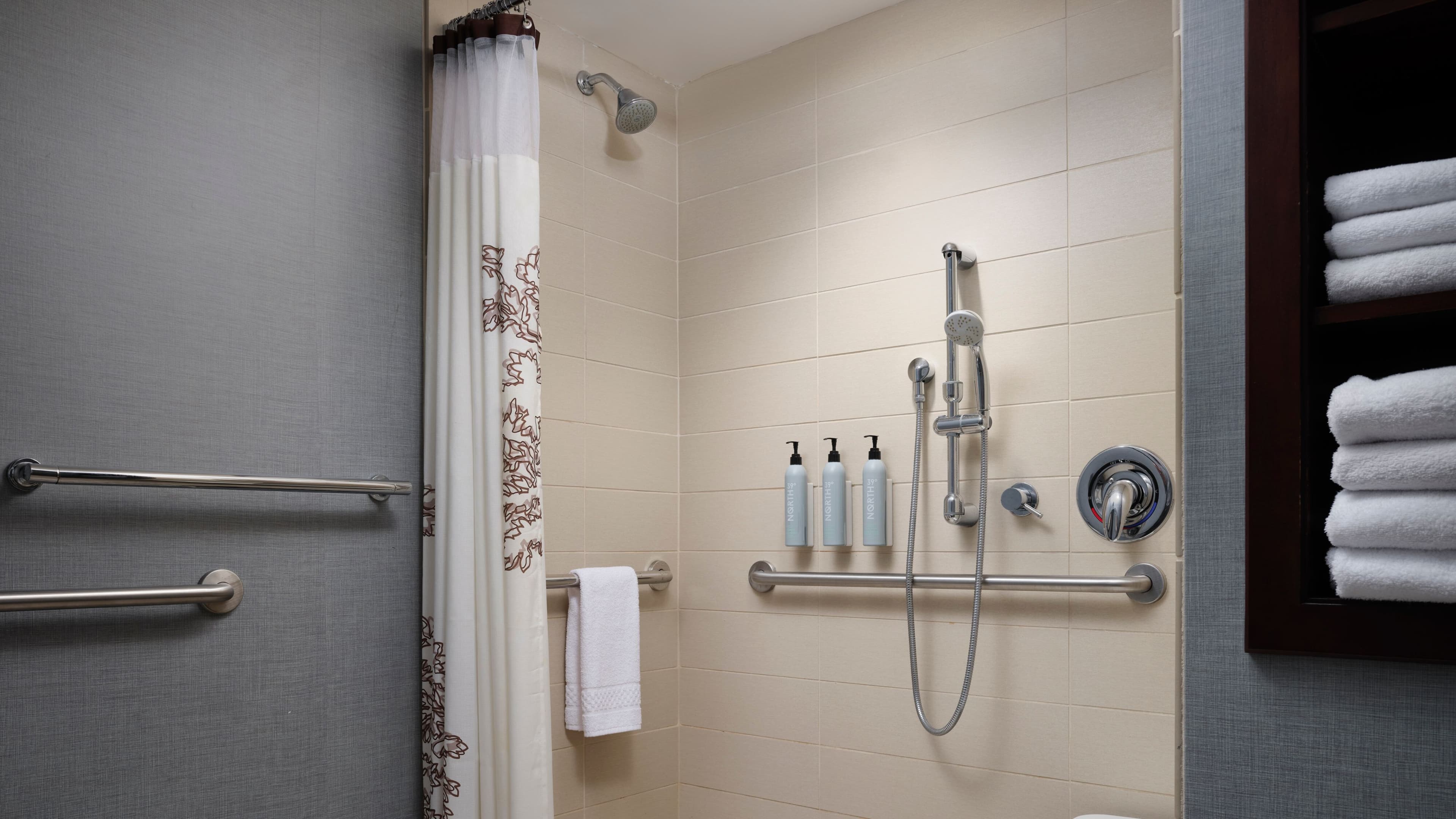 2 Bedroom Suite - Image 5